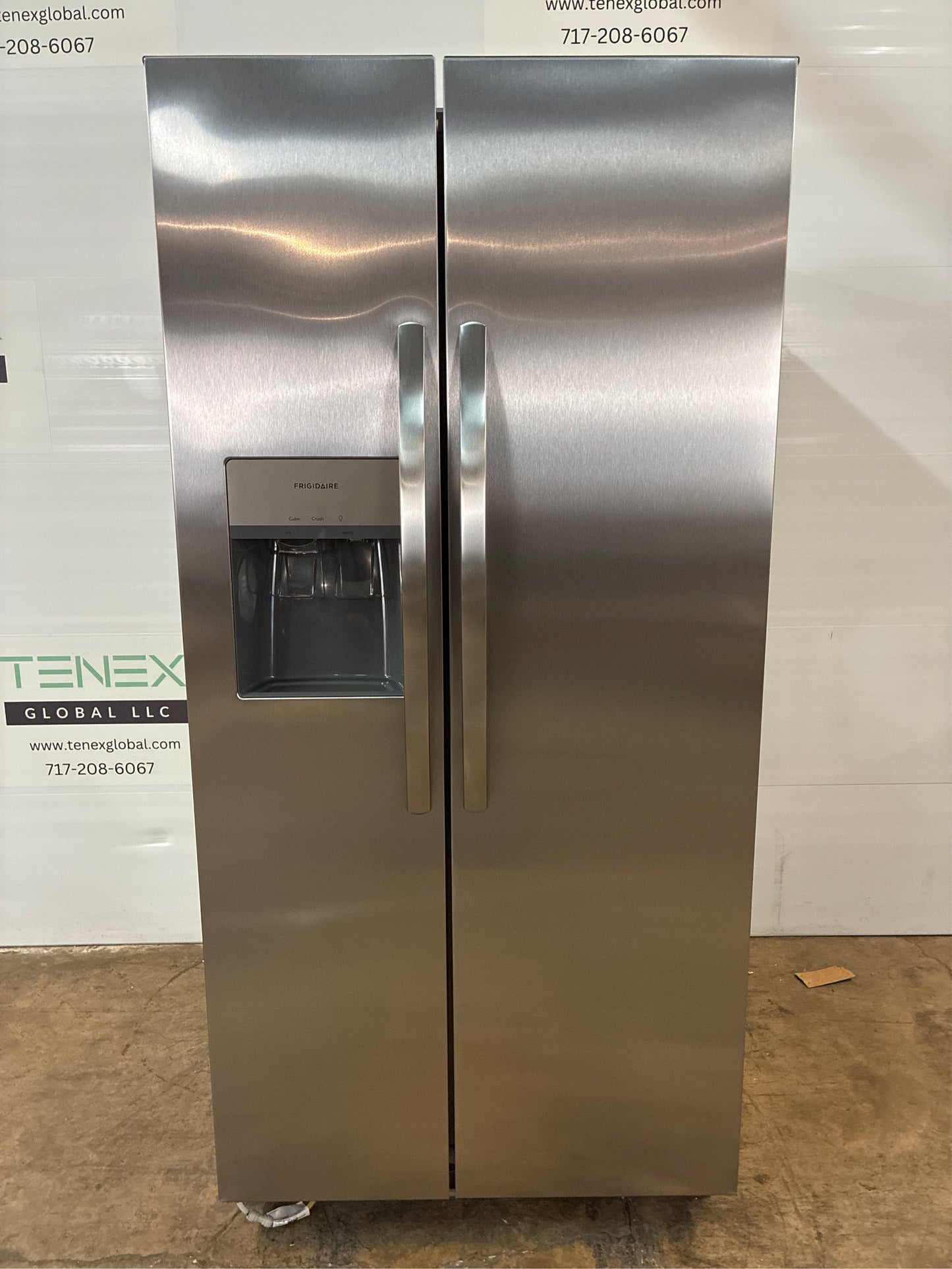 Frigidaire 22.3-cu ft Side-by-Side Fridge