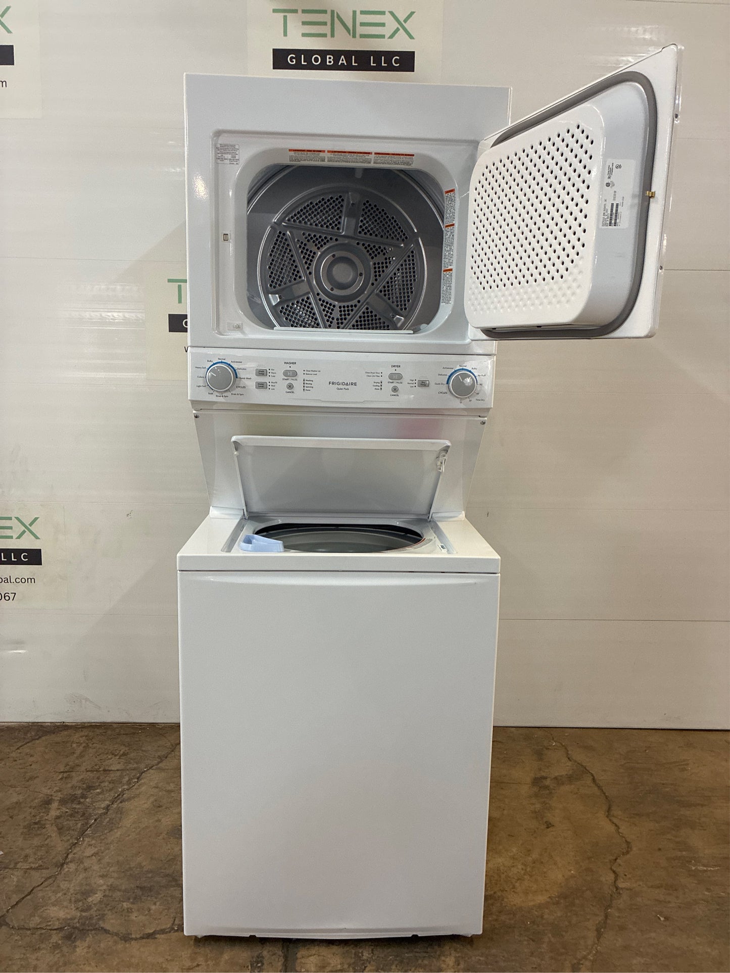 Frigidaire Laundry Center: 3.9-cu ft Washer Dryer Combo