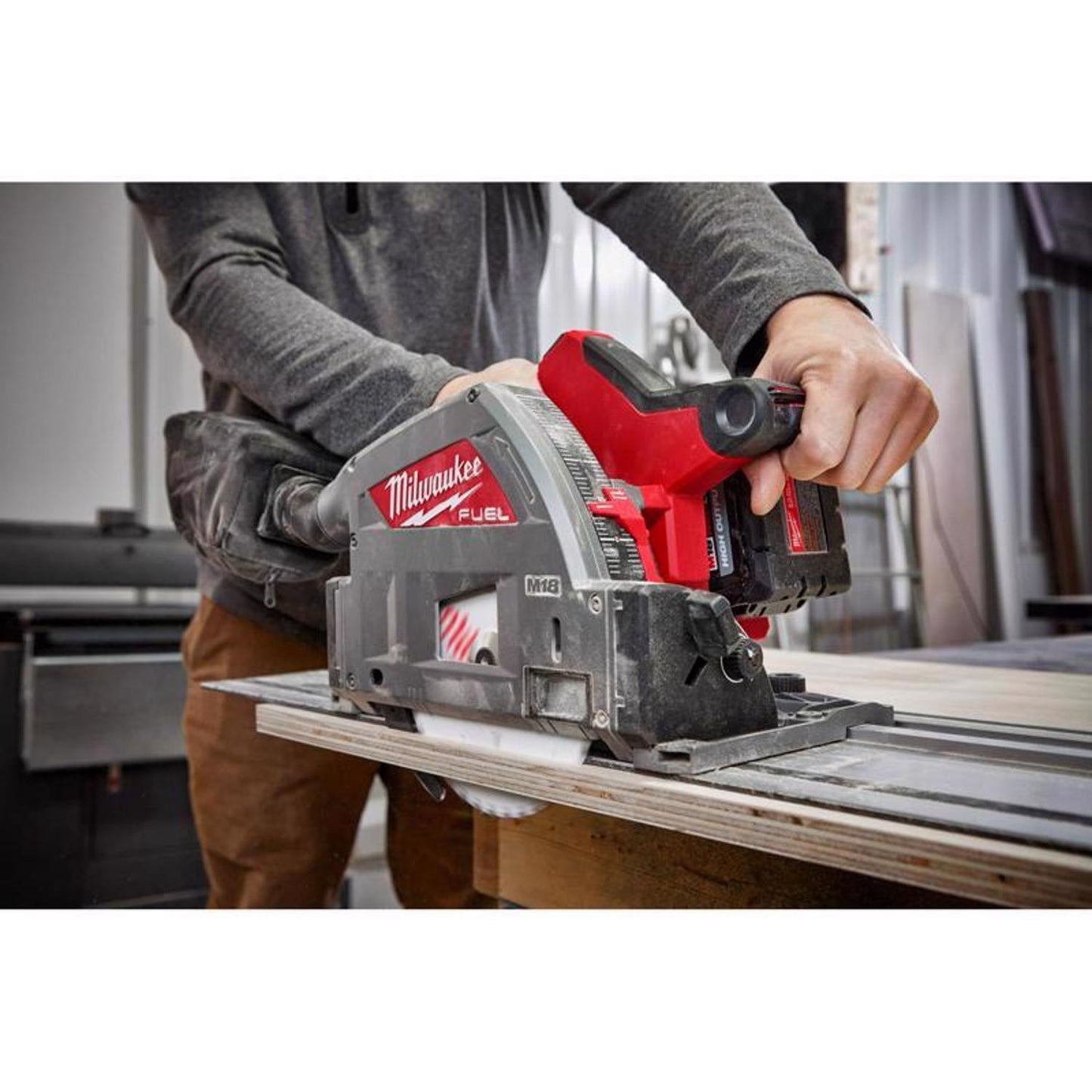 Milwaukee M18 FUEL 6-1/2" Cordless Plunge Saw