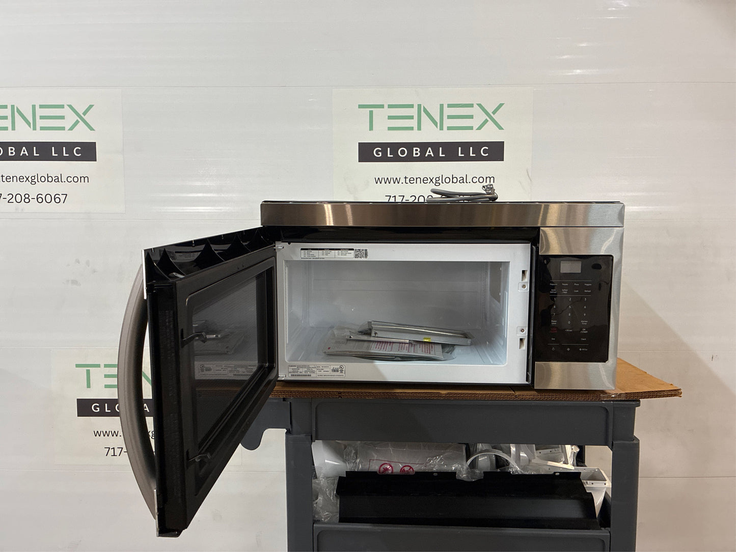 Samsung 1.6-cu ft 1000W OTR Microwave, SS