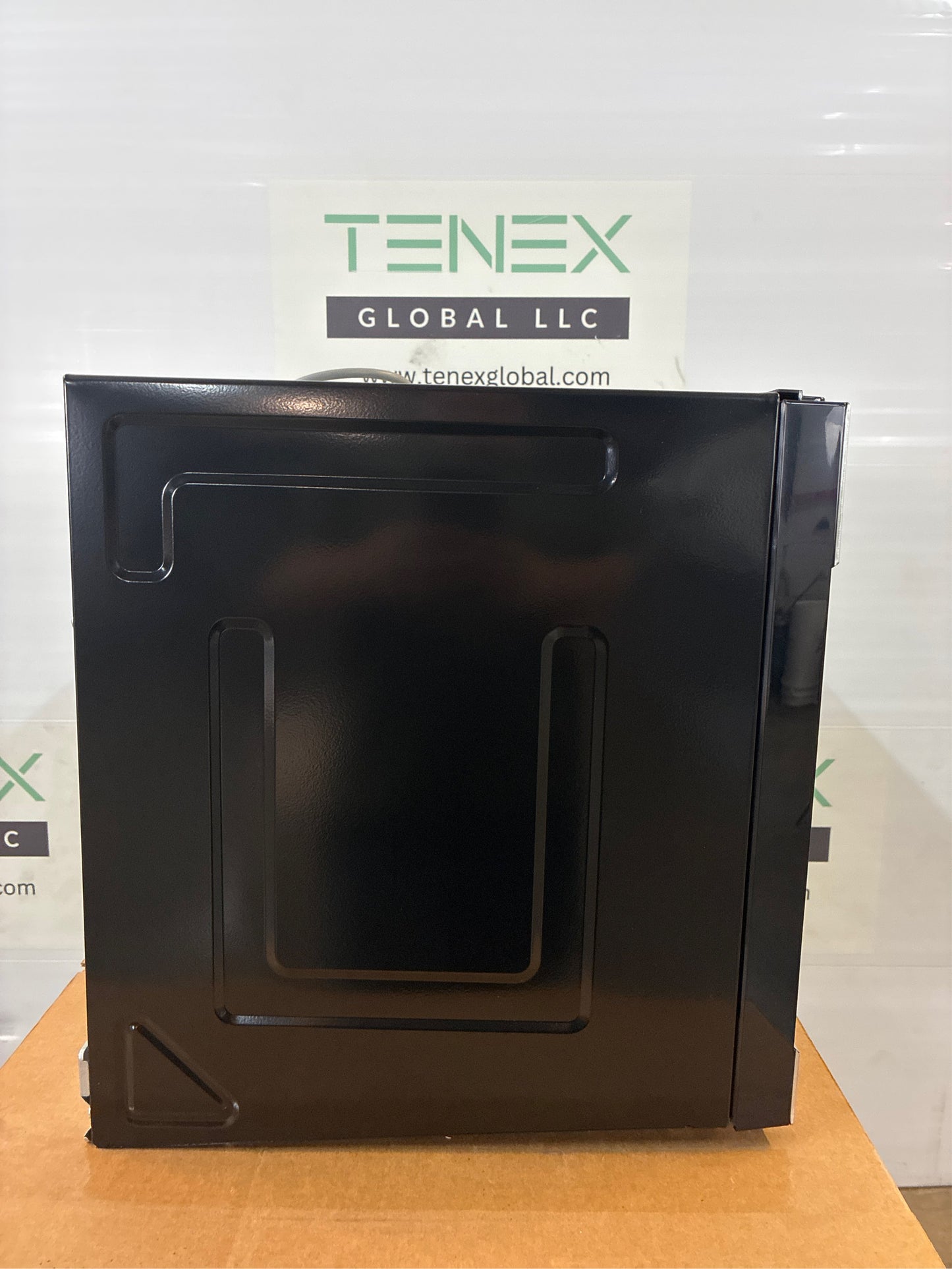 Frigidaire 30 in. OTR Microwave in Stainless Steel