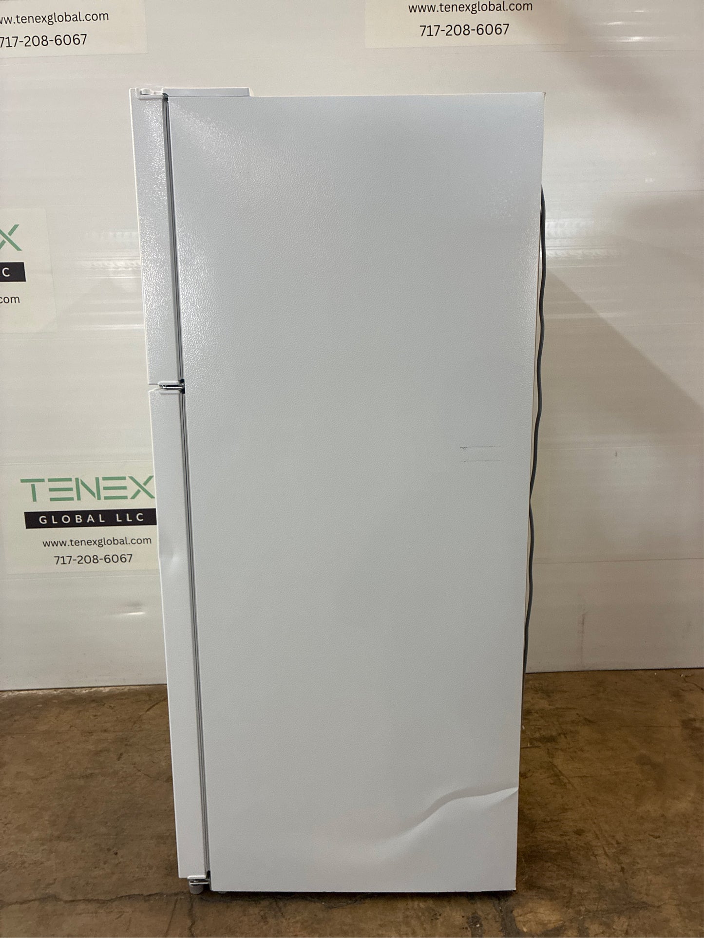 18 cu. ft. Top Freezer Refrigerator-White