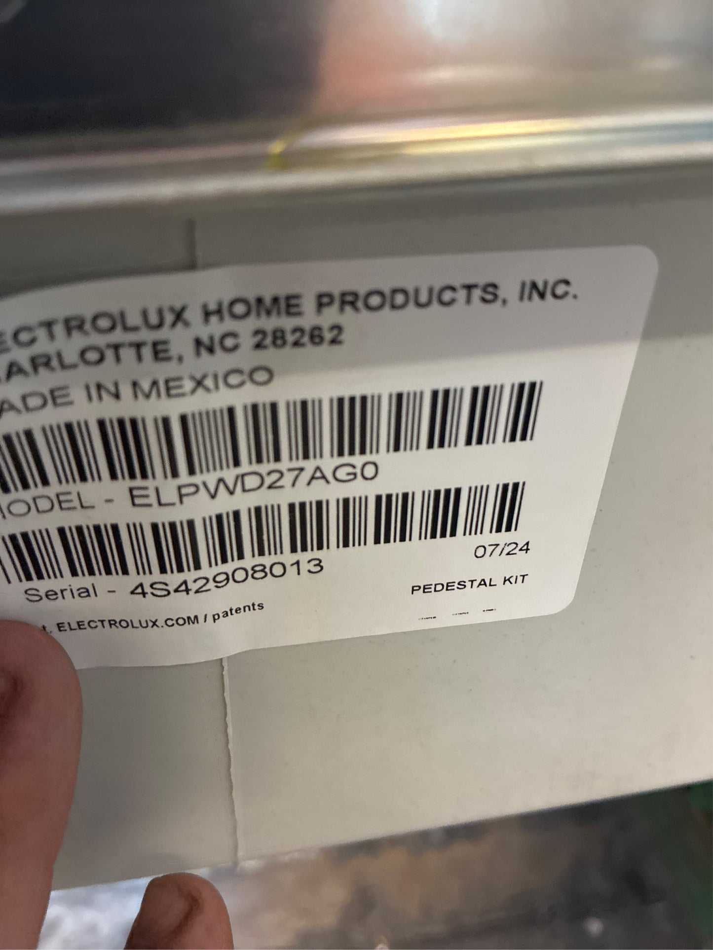 Electrolux 27 in. Pedestal with Drawer in Glacier Blue