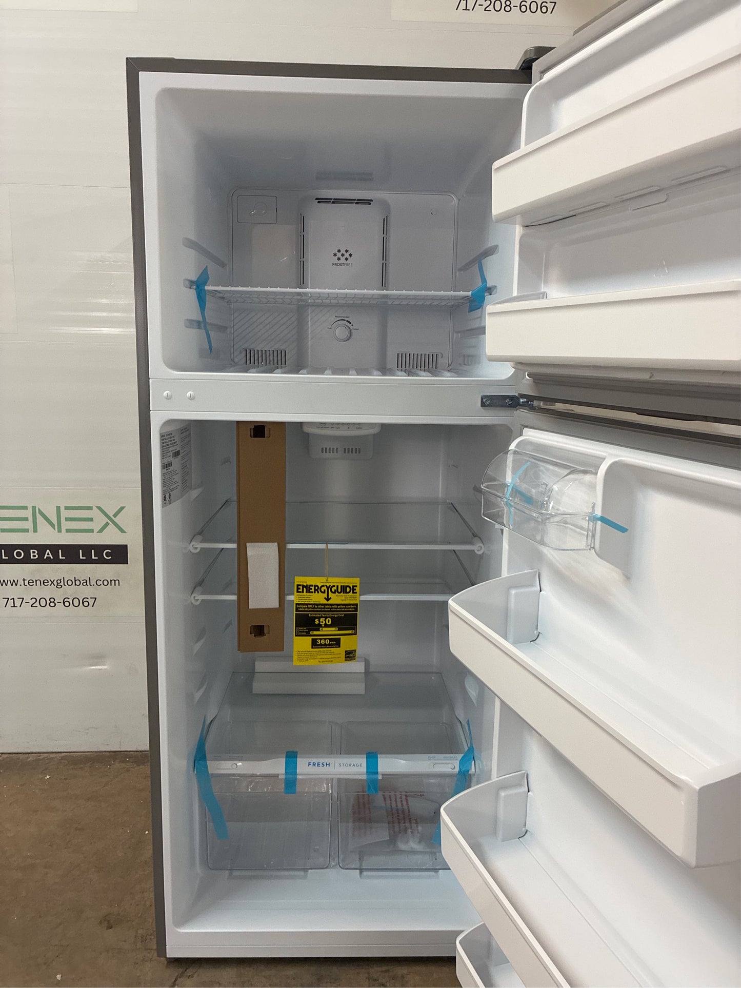 Frigidaire 17.6 cu. ft - Top Freezer Refrigerator