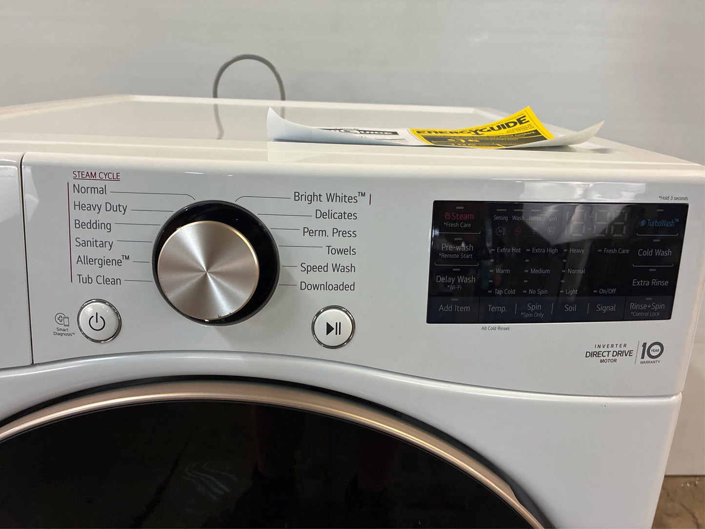 LG 4.5-cu ft Stackable Front-Load Washer