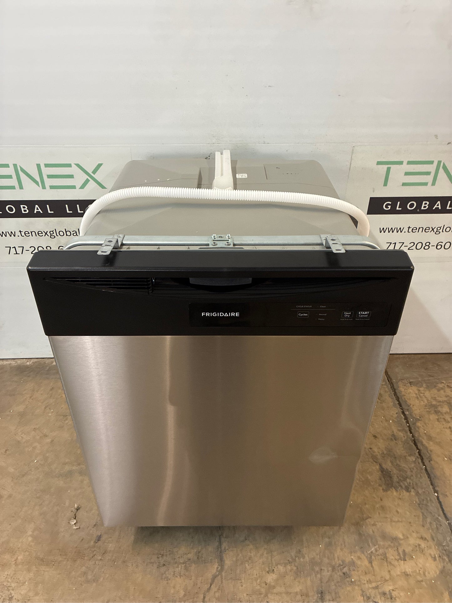 Frigidaire 24-in Built-In Dishwasher (Stainless)