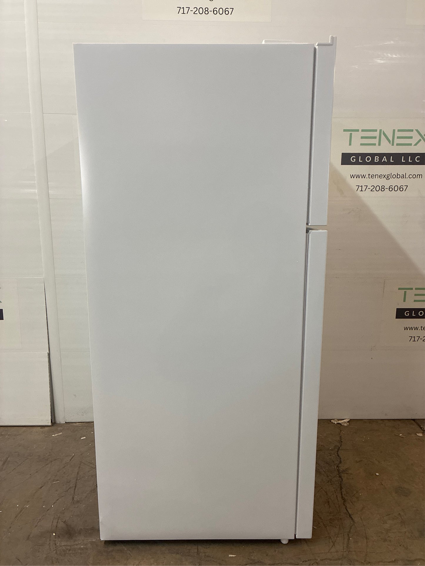 Frigidaire 17.6 cu ft Top Freezer Refrigerator, White