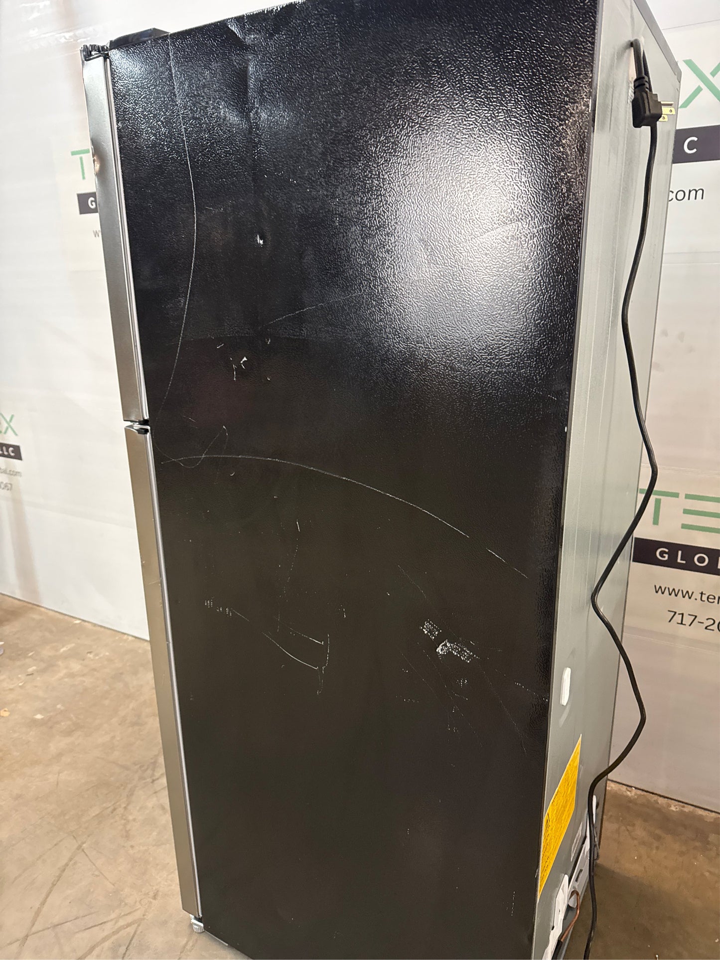 10.1 cu. ft. Top Freezer Refrigerator