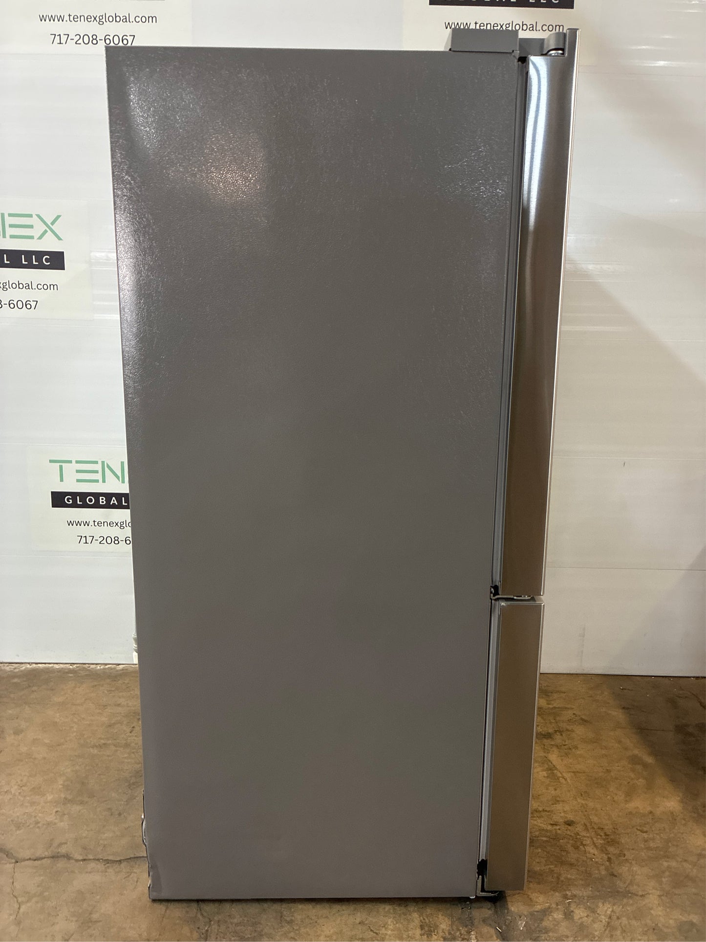 Frigidaire 27.8-cu ft French Door Refrigerator