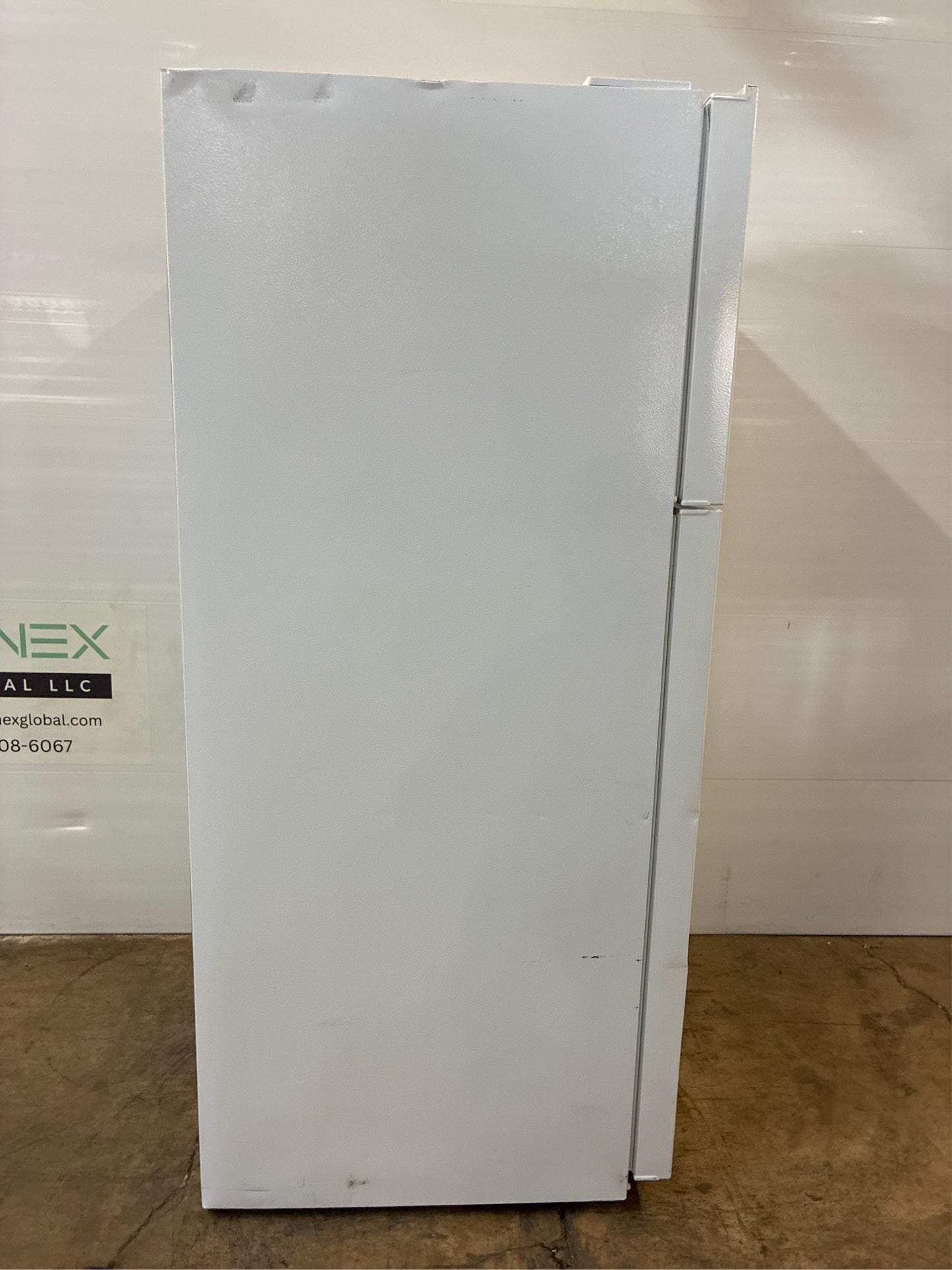 18 cu. ft. Top Freezer Refrigerator in White