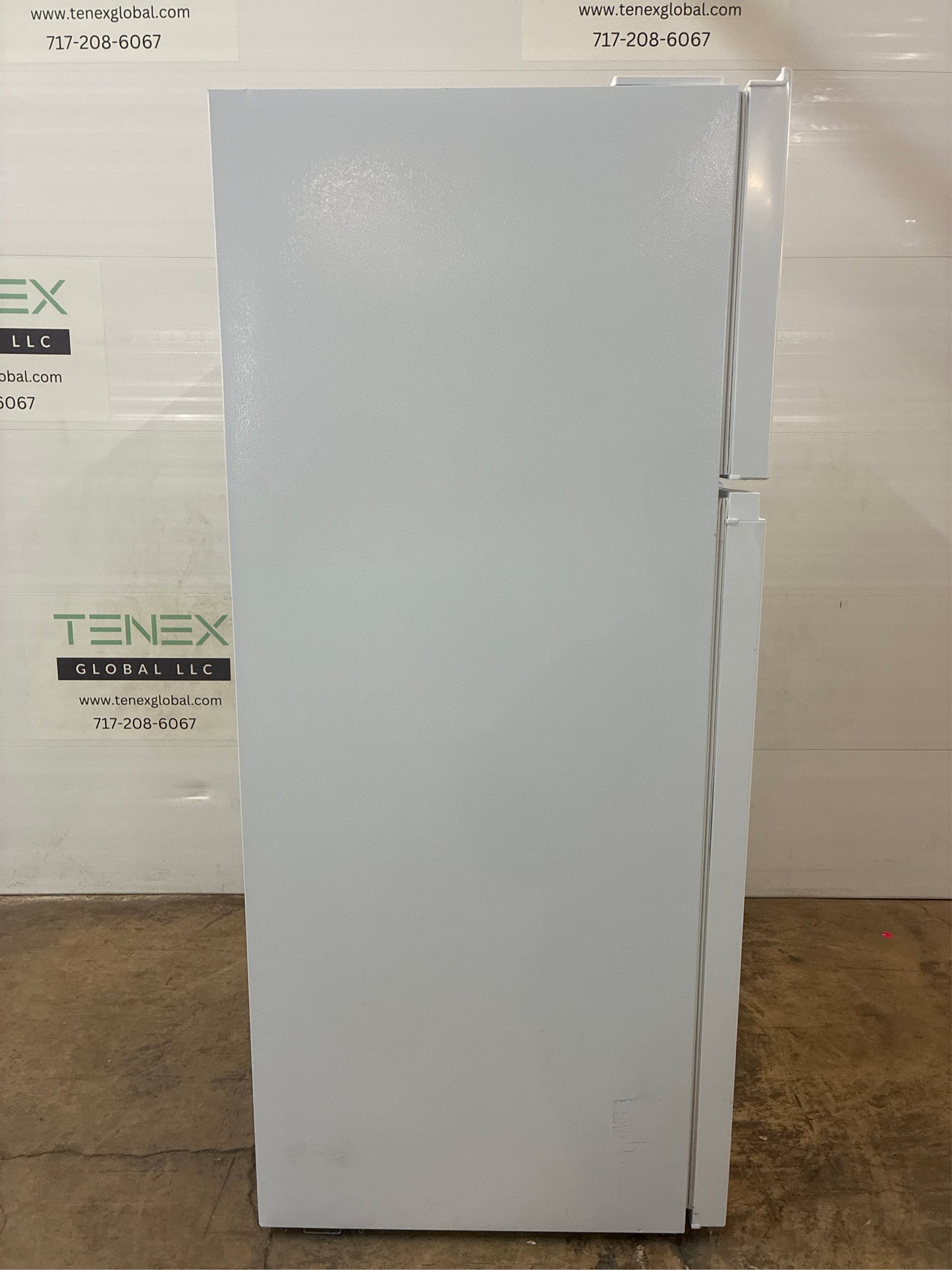 Frigidaire 27 in. 16.0 Cu. Ft. Top Freezer Refrigerator White