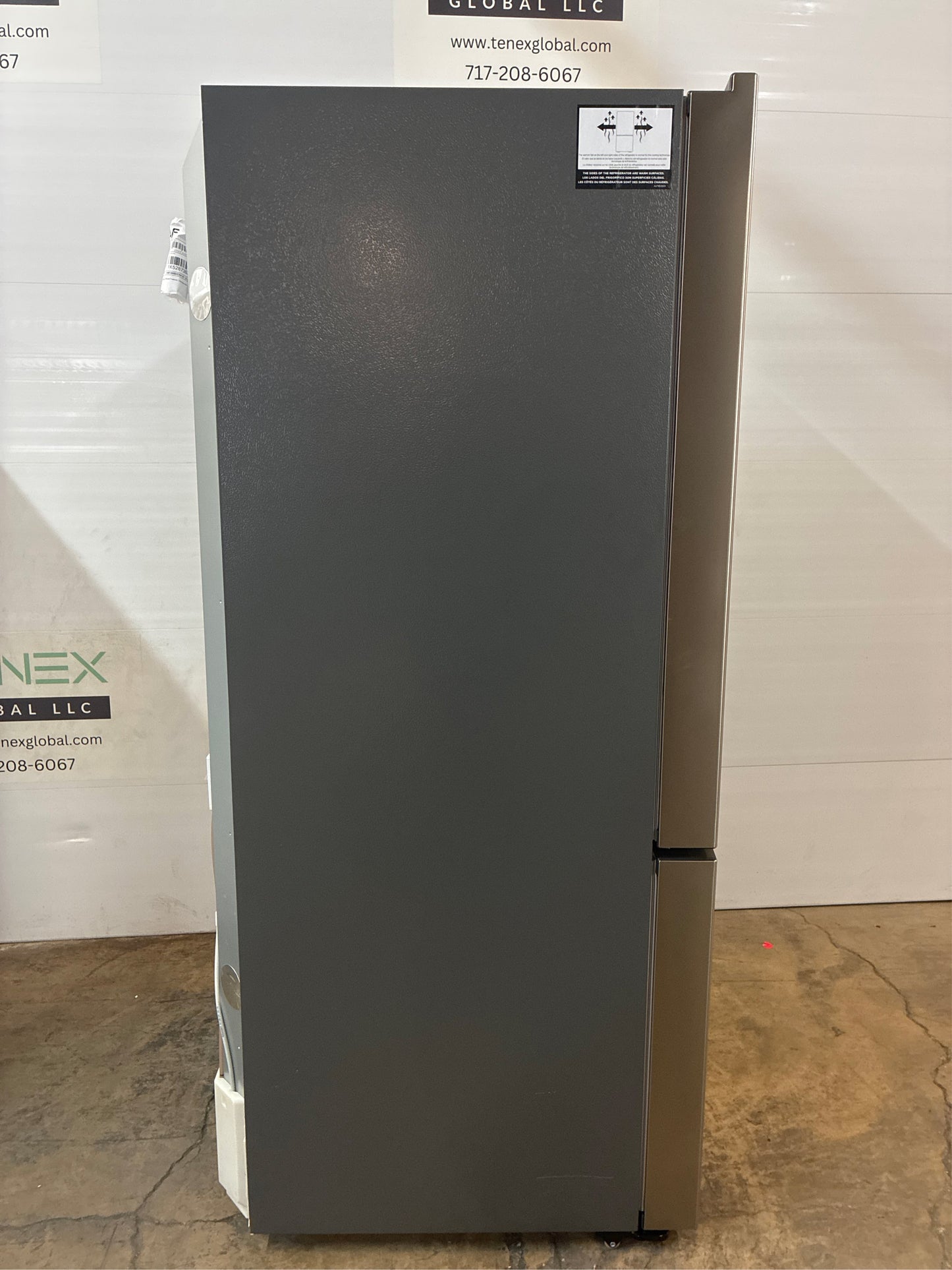 Frigidaire Gallery Refrigerator with Ice Maker