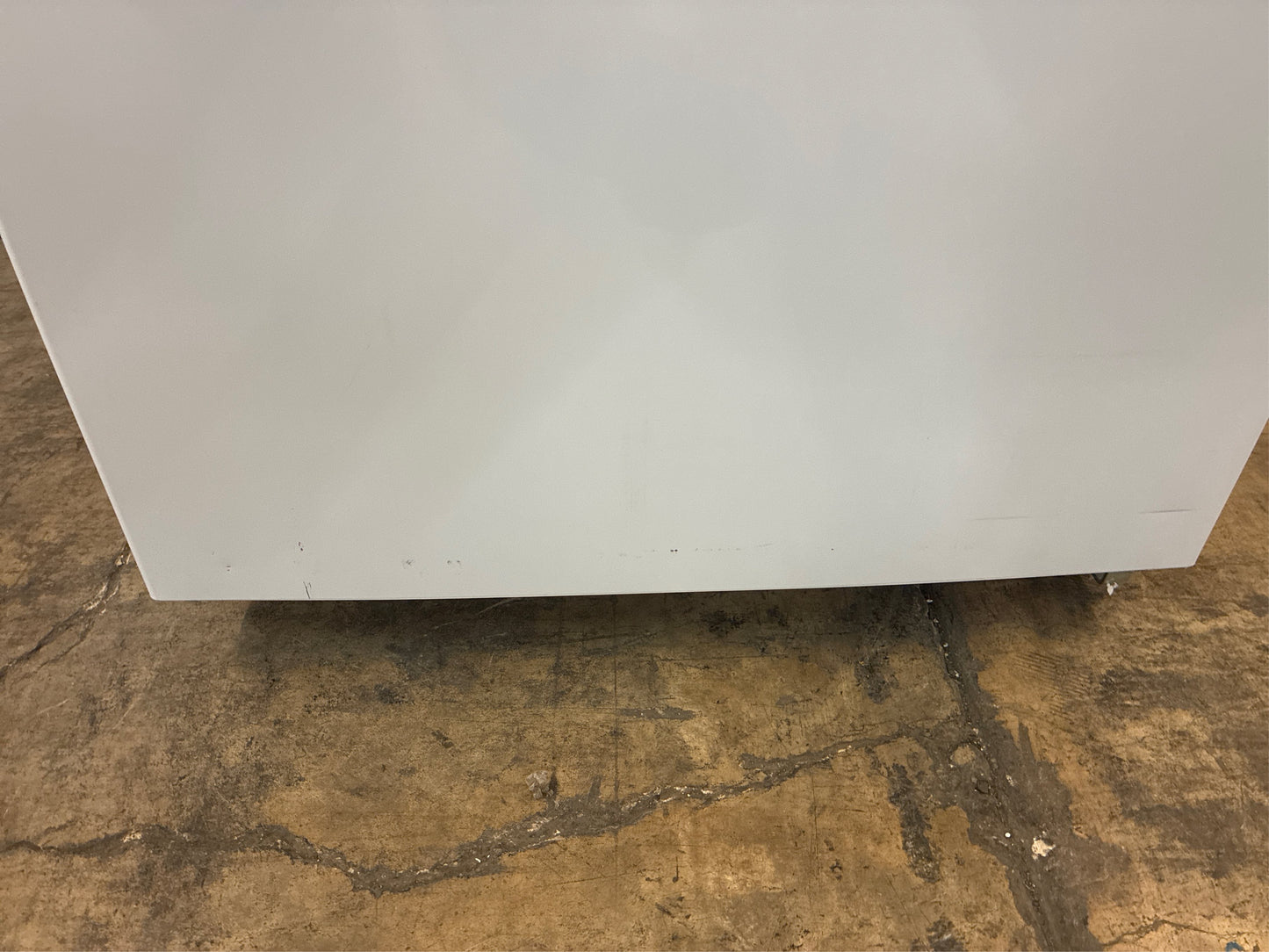 GE 14.1-cu ft Frost-free Upright Freezer