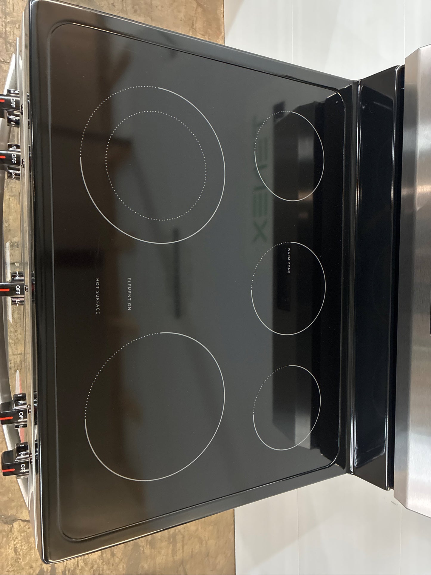 Frigidaire 30-in 5 Burner Electric Range