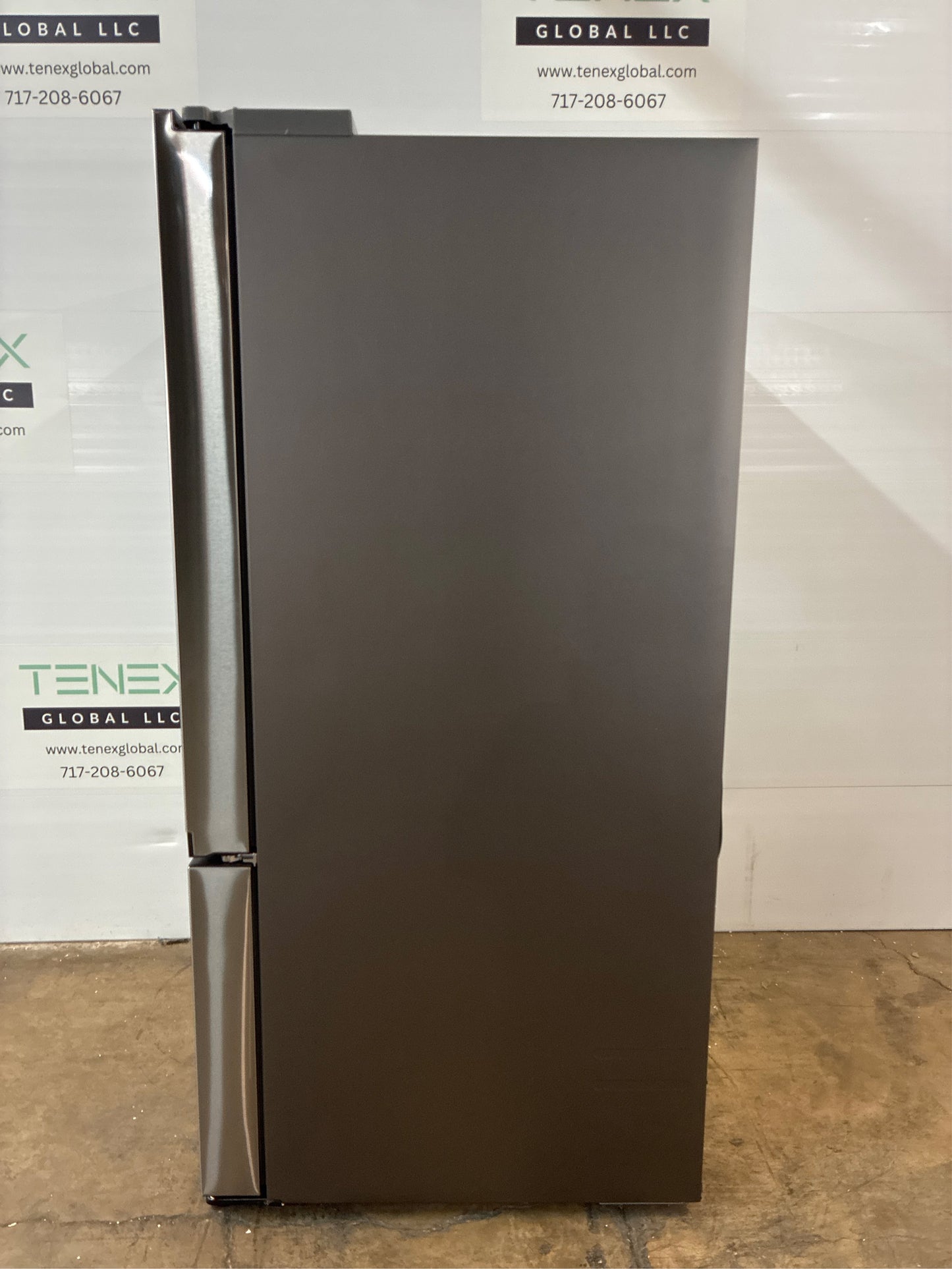 32 cu. ft. French Door Fridge, Dual Ice Maker