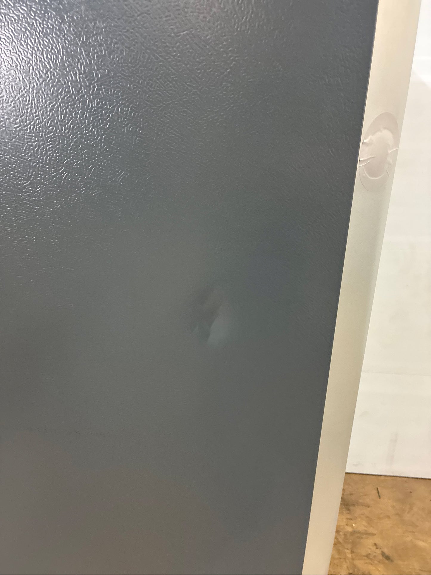 Frigidaire 13.9 cu. ft. Top Freezer Fridge, steel