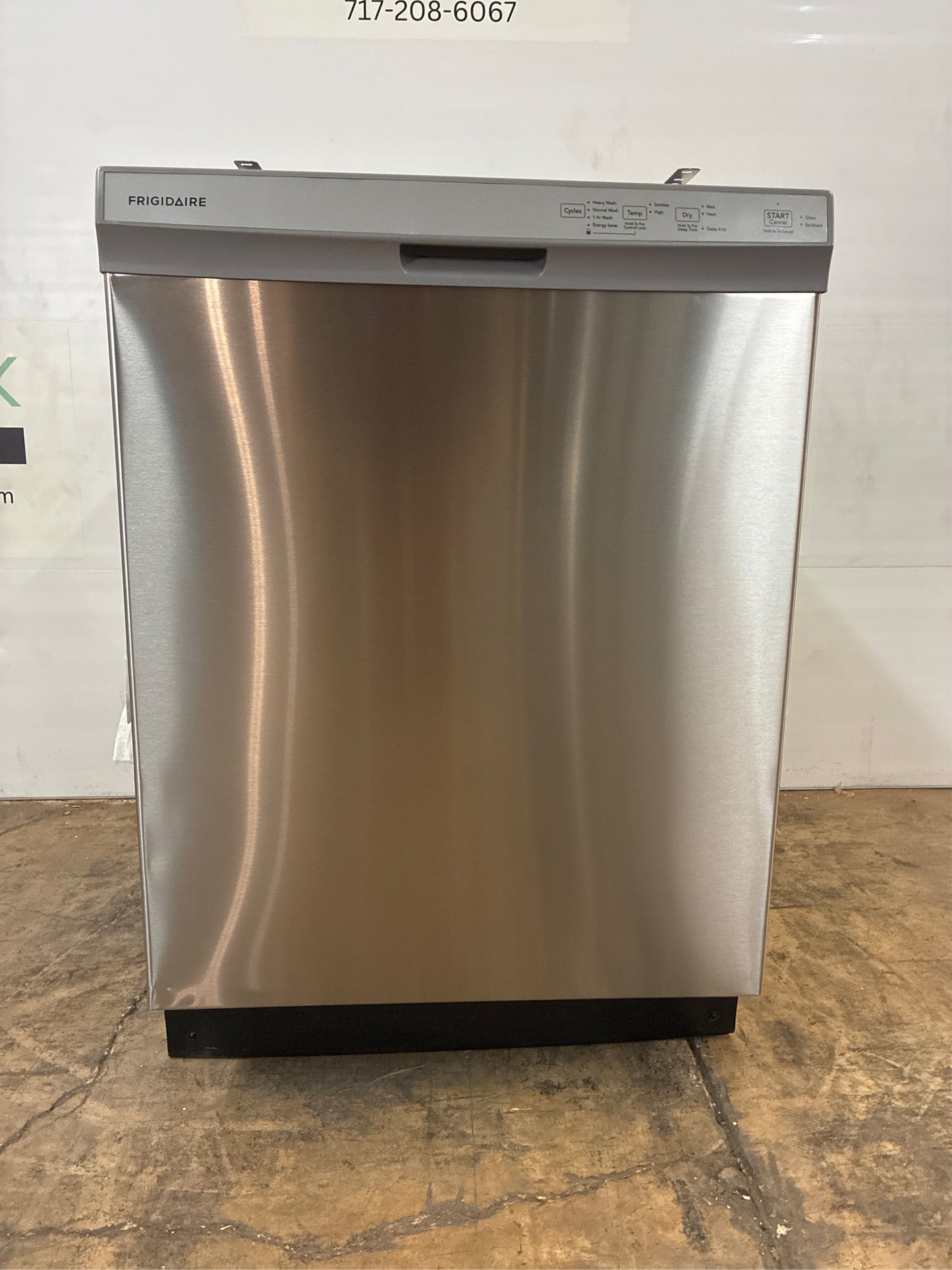 Frigidaire 24 in Front Control Built-In Dishwasher