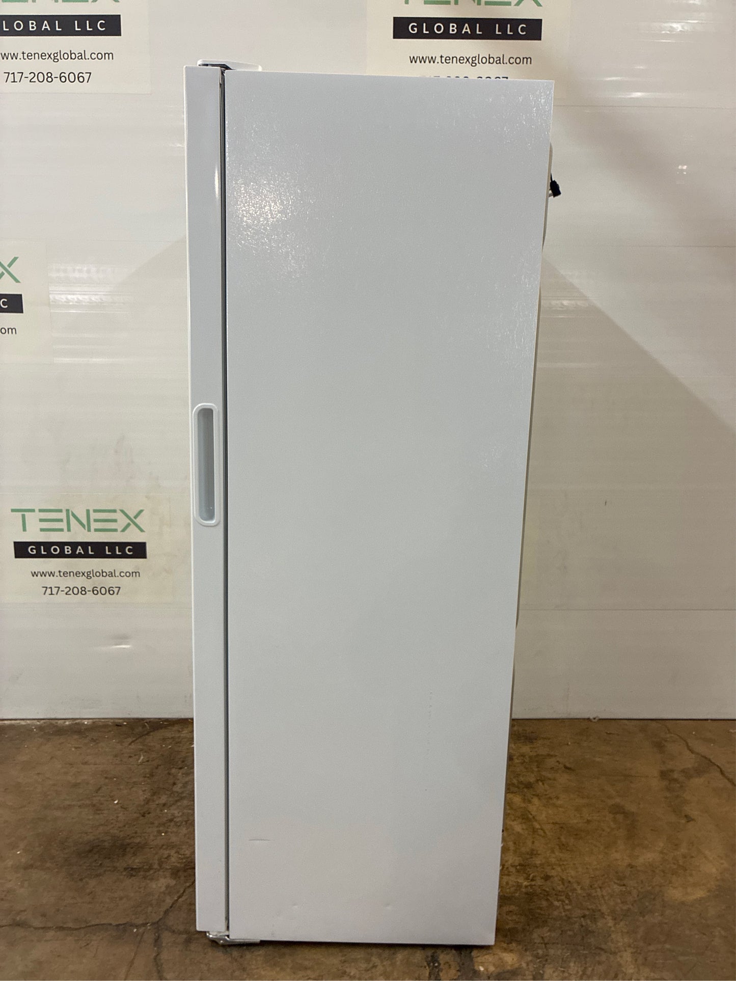 Frigidaire 32.6" 20 cu. ft. Upright Freezer