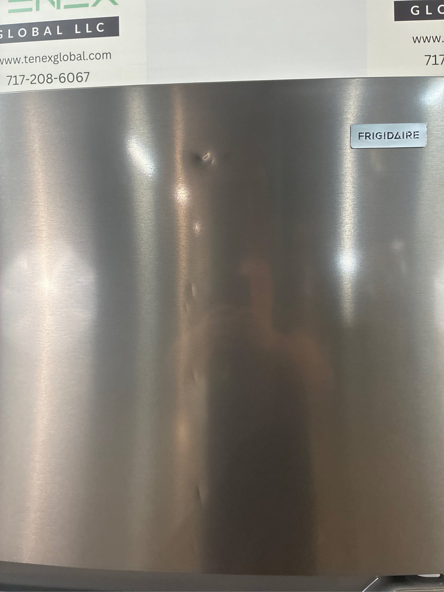 17.6 cu.ft. Top Freezer Refrigerator, Brushed Steel