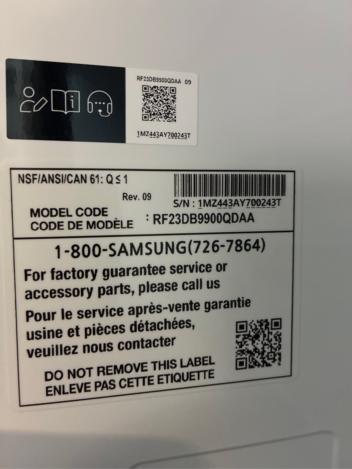 Samsung Bespoke 4-Door Flex Refrigerator with Hub+ Charcoal