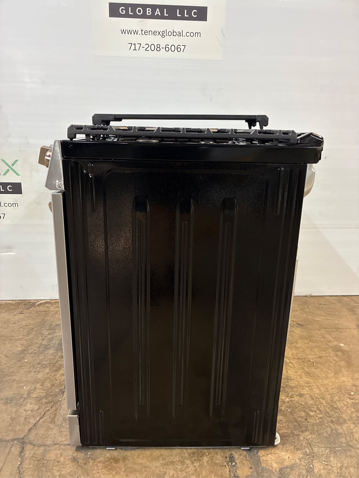 Frigidaire Gallery 30 in. 6 cu. ft. 5 Burner Gas Range