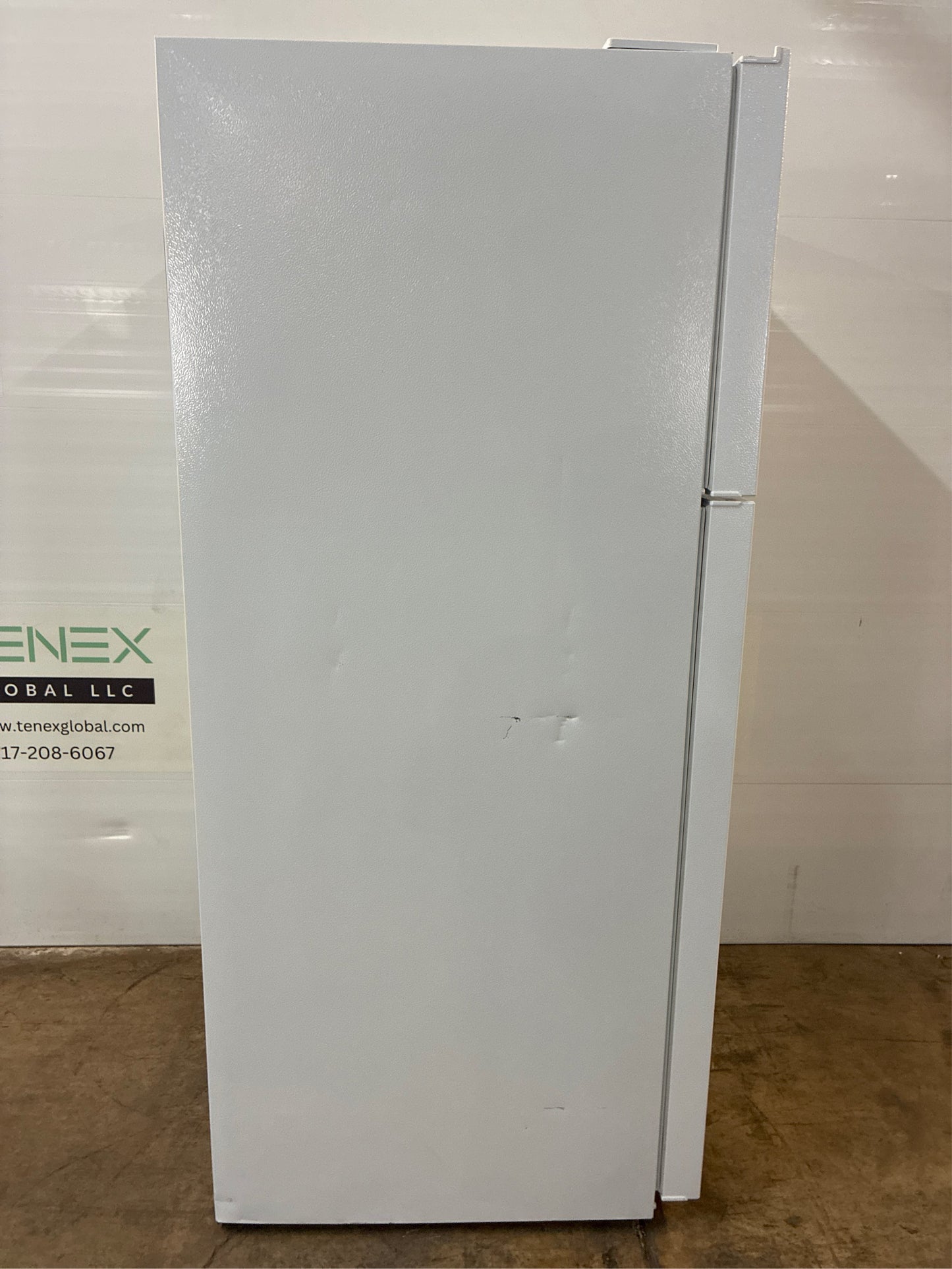18 cu. ft. Top Freezer Refrigerator - White