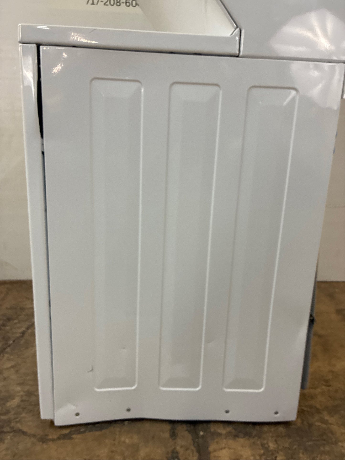 Frigidaire Laundry Center: 3.9-cu ft Washer Dryer Combo