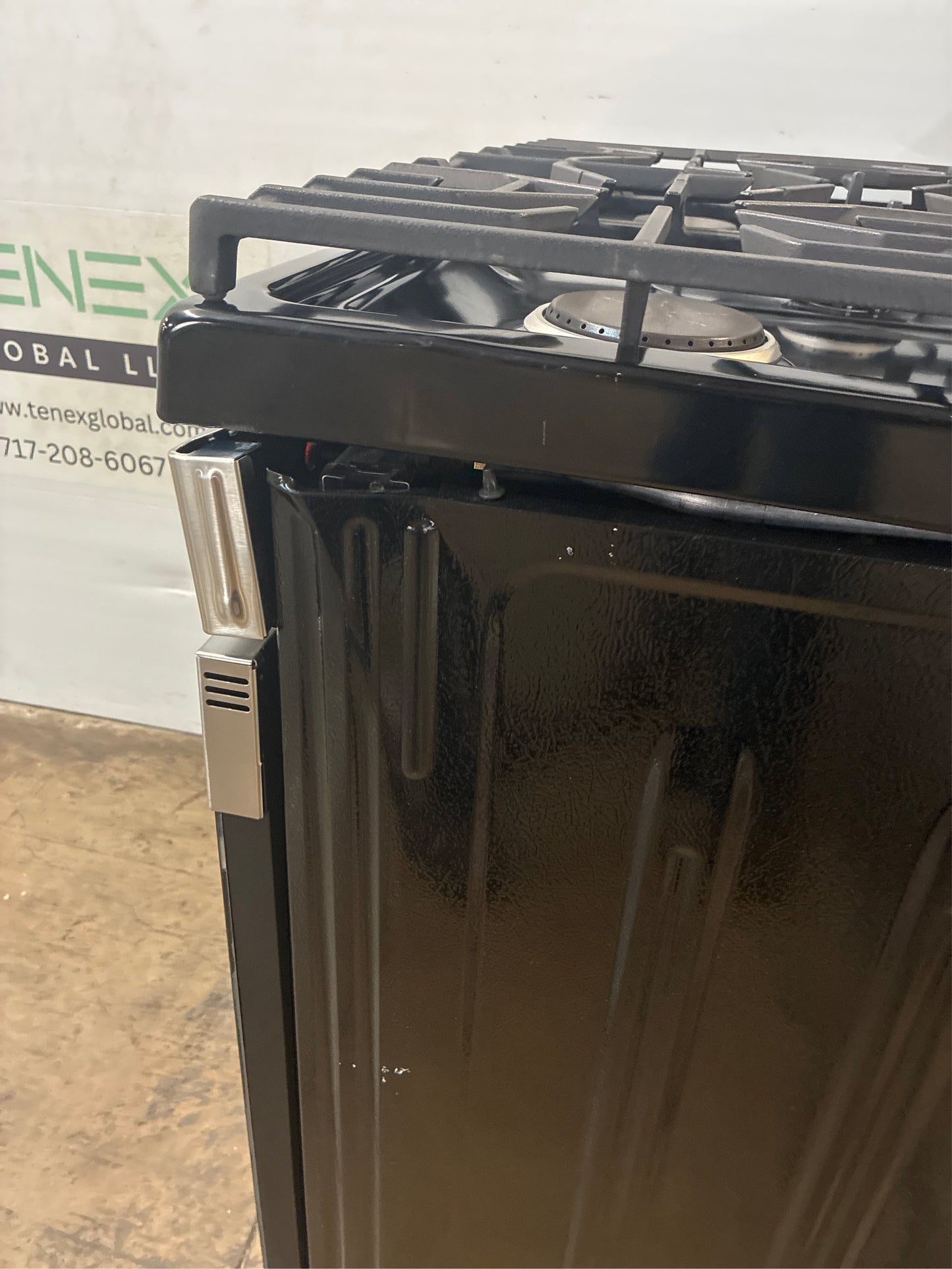 Frigidaire 30-in 5 Burner Gas Range