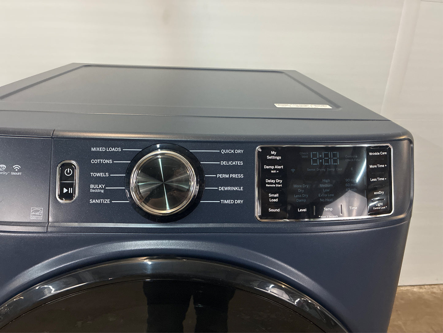 GE 7.8-cu ft Gas Dryer (Sapphire Blue)
