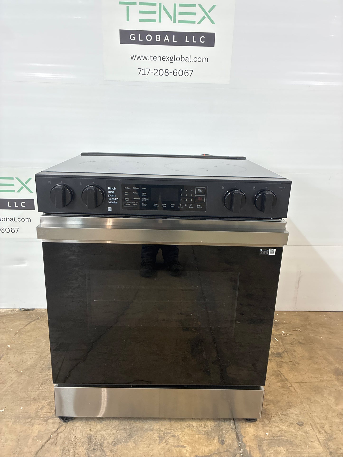 Samsung 30" 6.3 cu.ft. Smart Electric Range