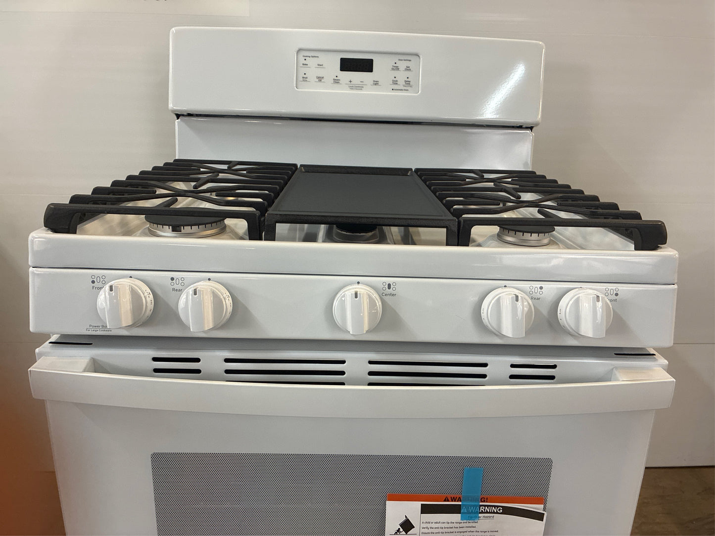 GE 30" 5-Burner 5-cu ft Gas Range (White)