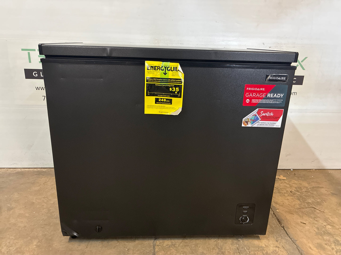 Vissani 34.5 in. W 7 cu. ft. Chest Freezer, Granite/Black