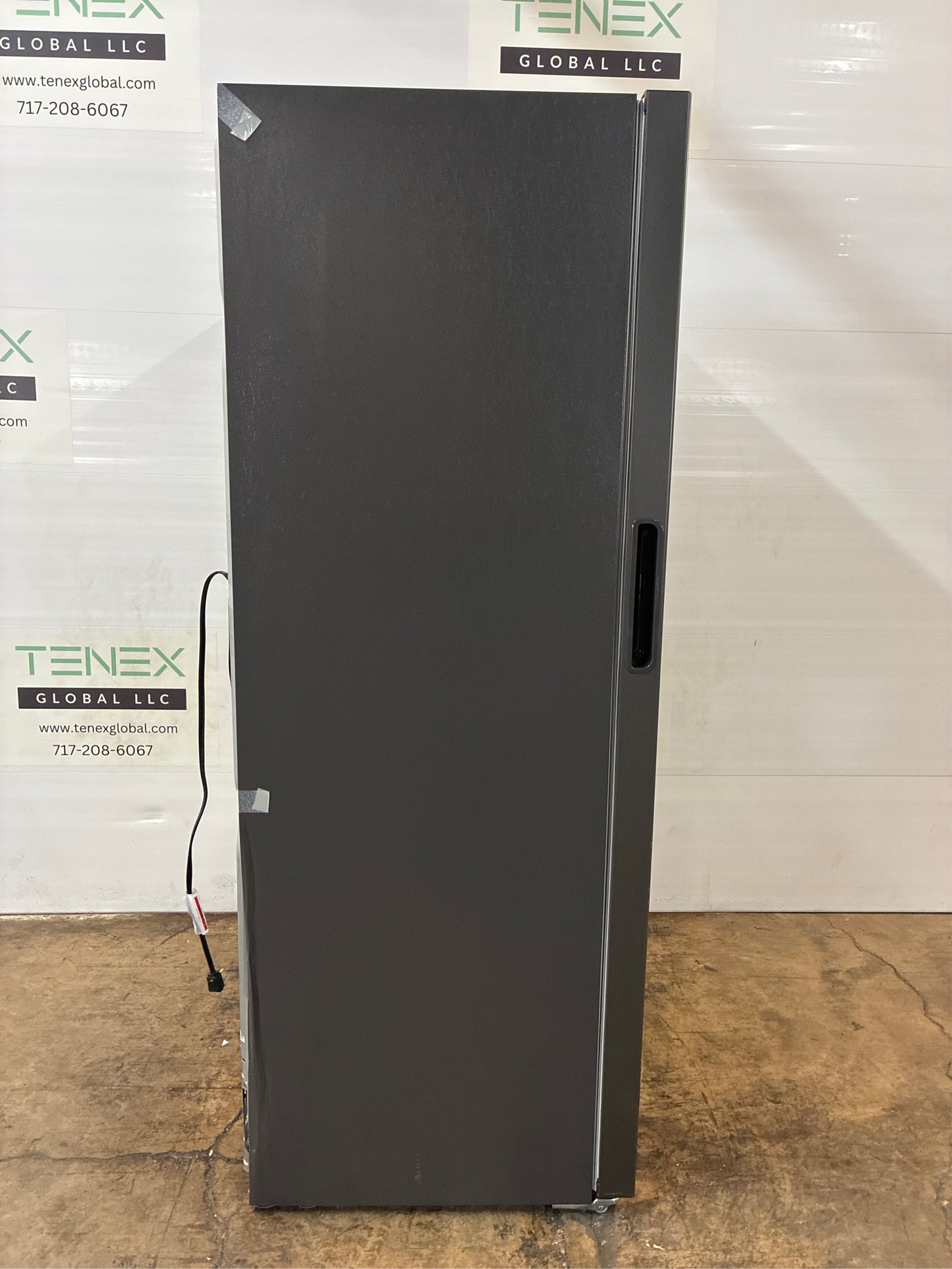 Frigidaire 32.6 in. 20 cu. ft. Garage Ready Upright Freezer