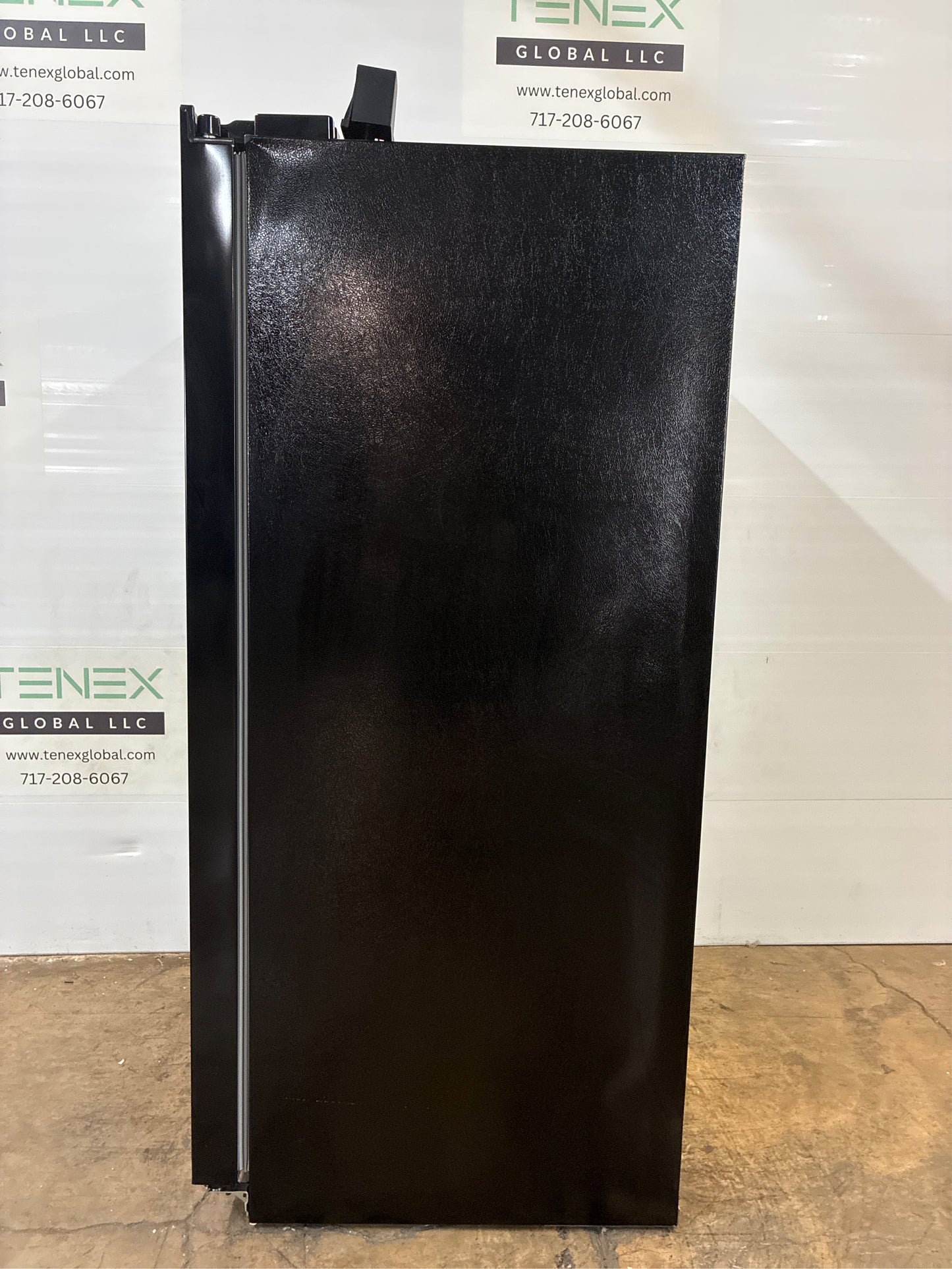 Frigidaire 22.3 cu. ft. Side by Side Fridge