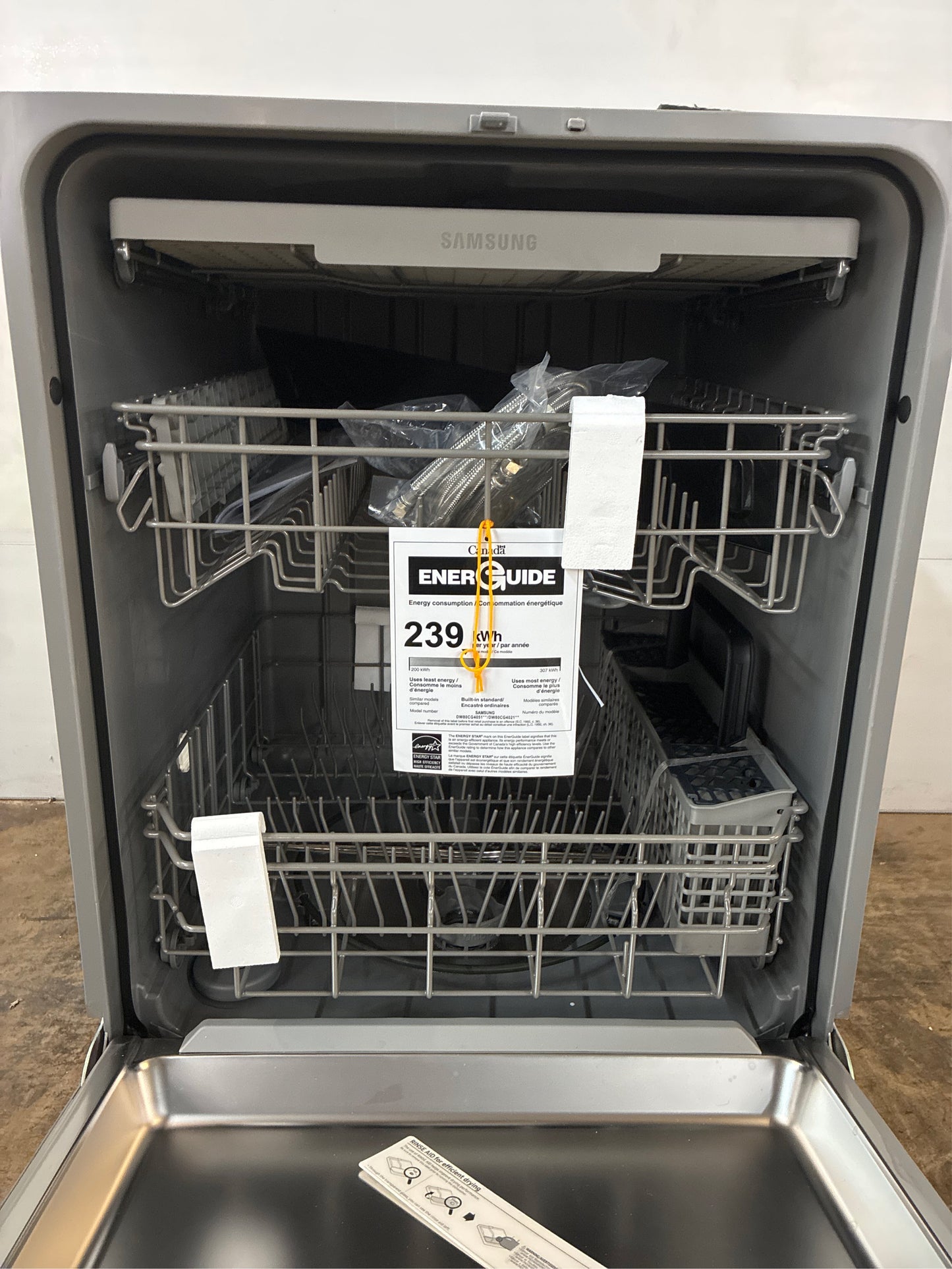 Samsung Fingerprint Resistant 51 dBA Dishwasher