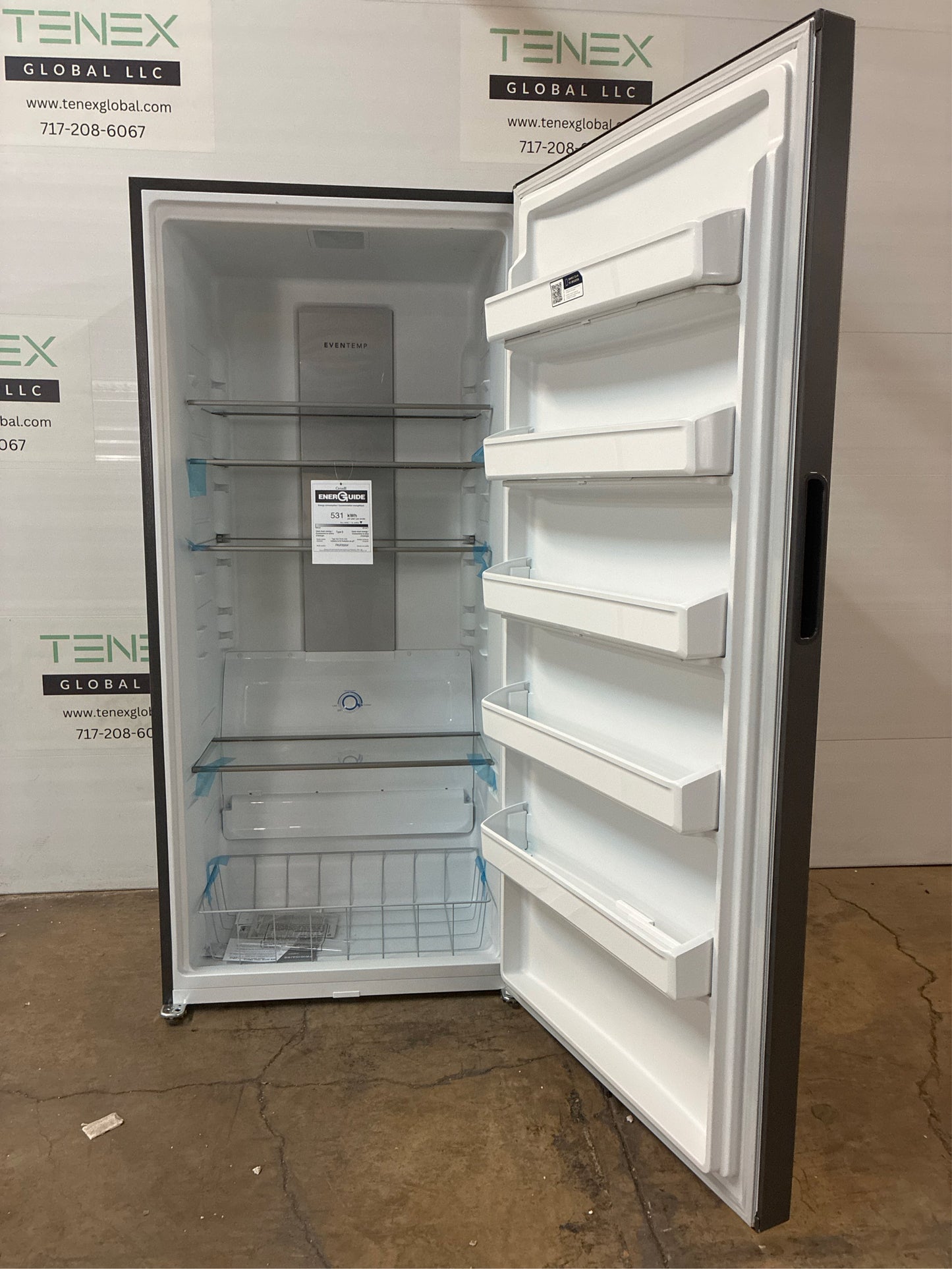 Frigidaire 32.6 in. Upright Freezer 20 cu ft, Carbon