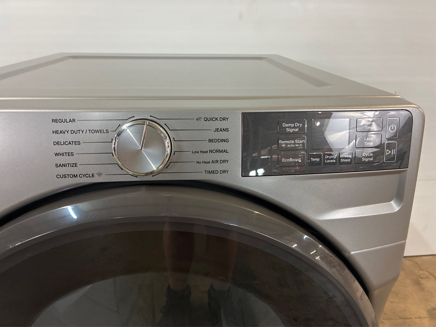 Whirlpool 7.4 cu. ft. Electric Dryer in Silver
