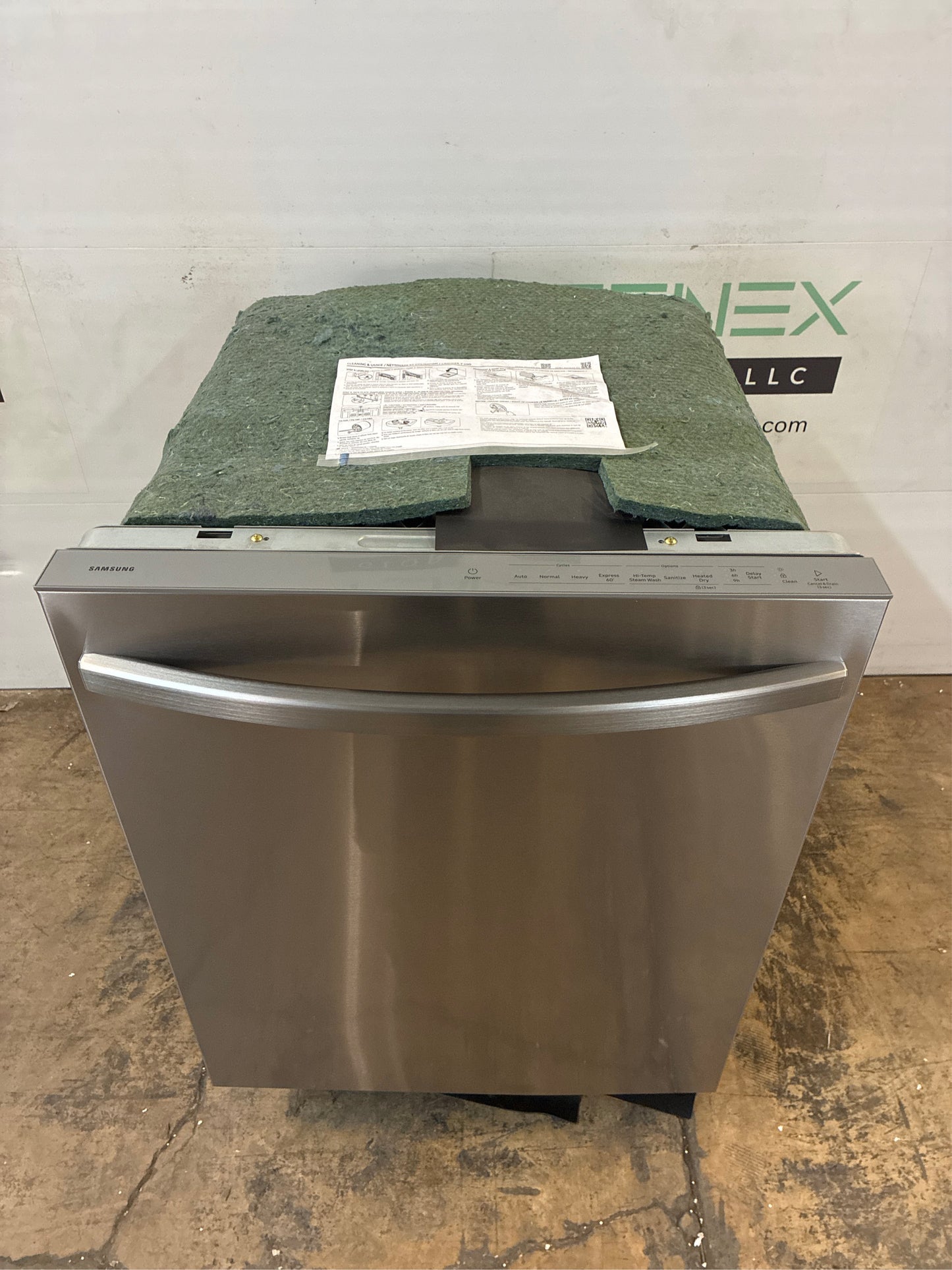 Samsung Fingerprint Resistant Dishwasher, 51 dBA