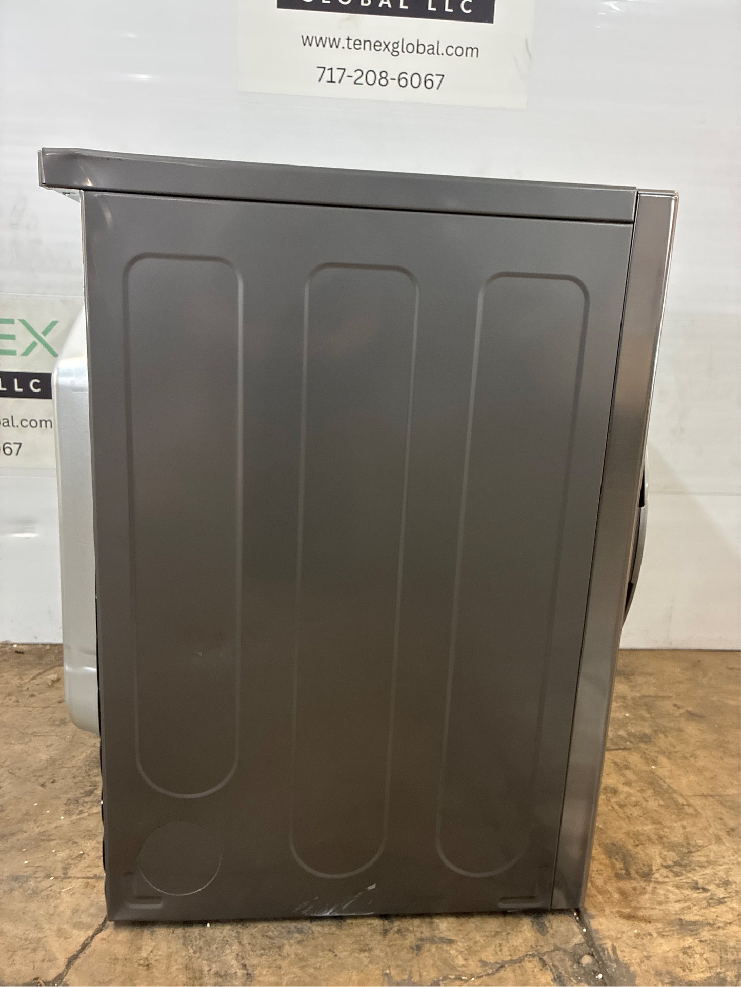 LG 7.4 cu. ft. Vented Gas Dryer, Graphite Steel