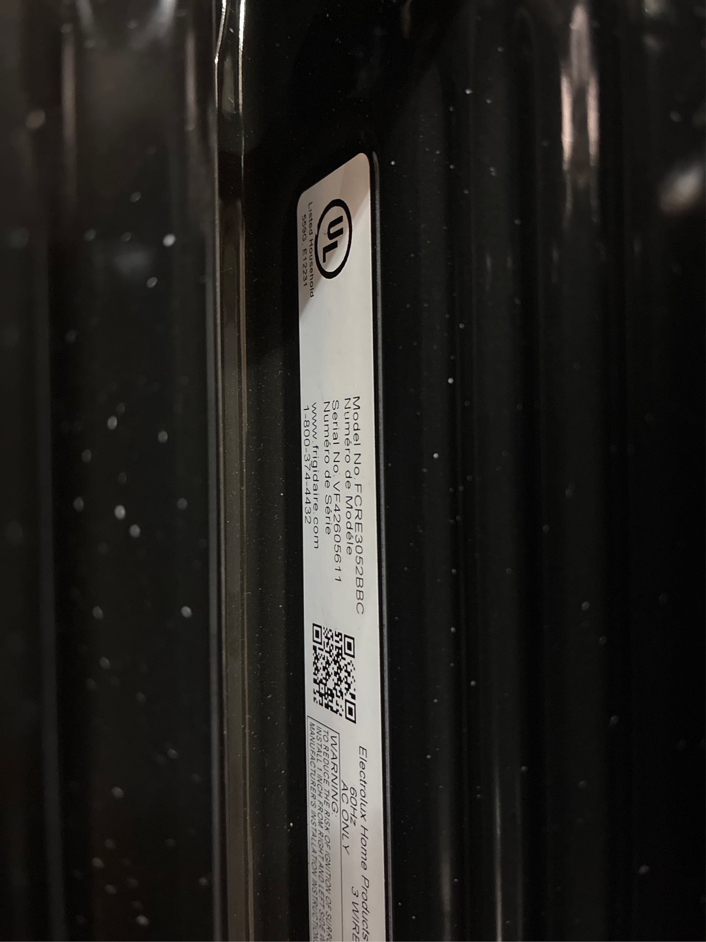 Frigidaire 30-in 5-Burner Range, Black