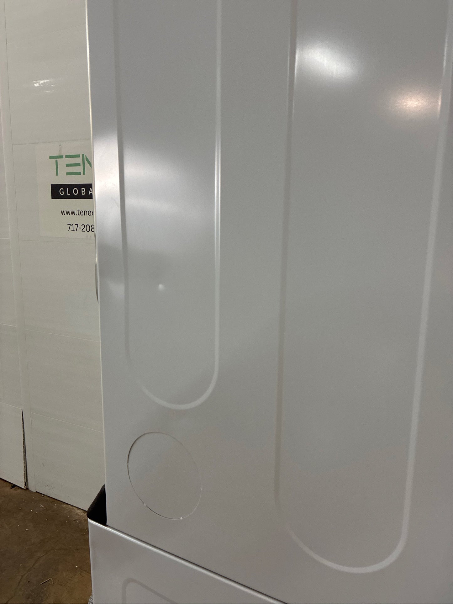 LG WashTower 4.5/7.4 Cu.Ft. Laundry Center