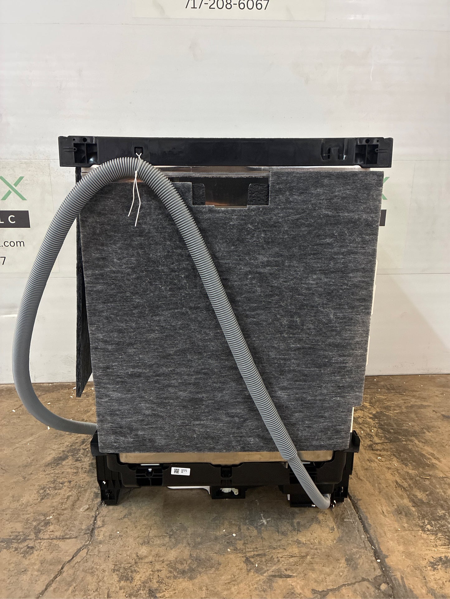 LG 24" Front Control Built-in Dishwasher