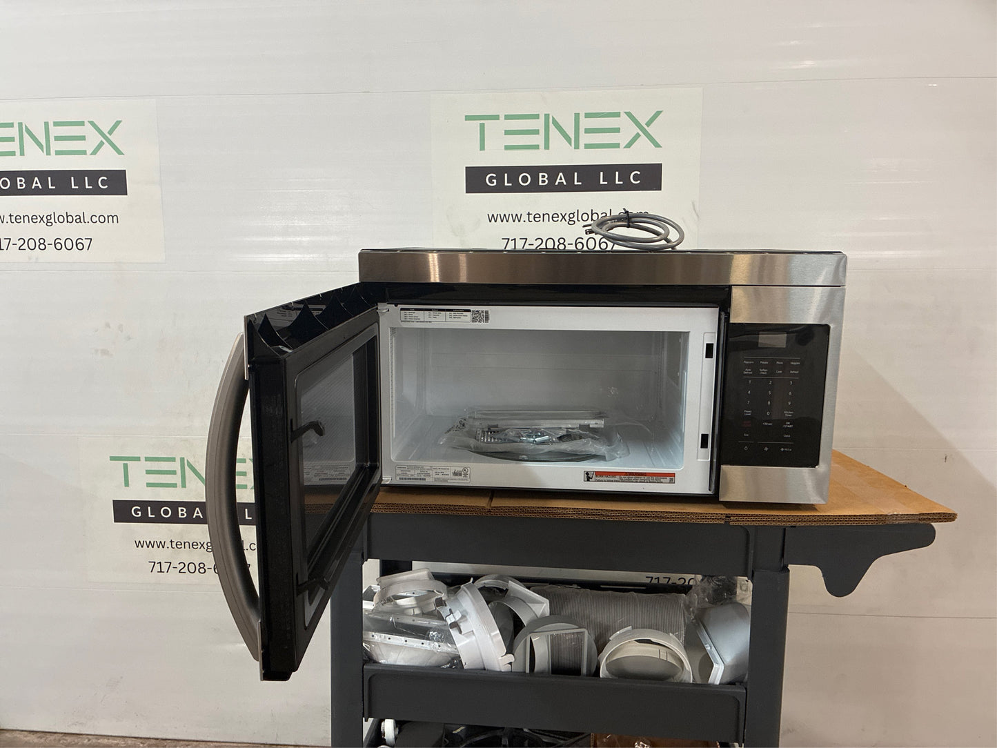 Samsung 1.6-cu ft 1000W OTR Microwave, SS