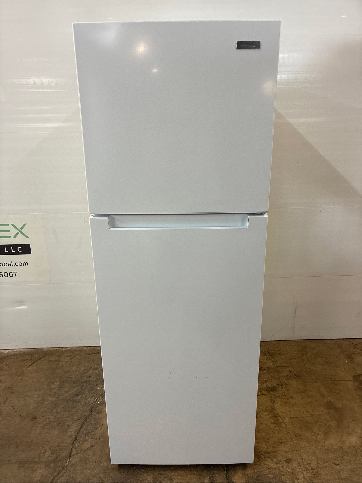 10.1 cu. ft. Top Freezer Refrigerator, White
