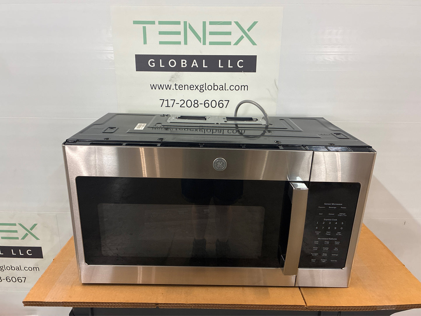 GE 1.9-cu ft 29.9-in Over-the-Range Microwave