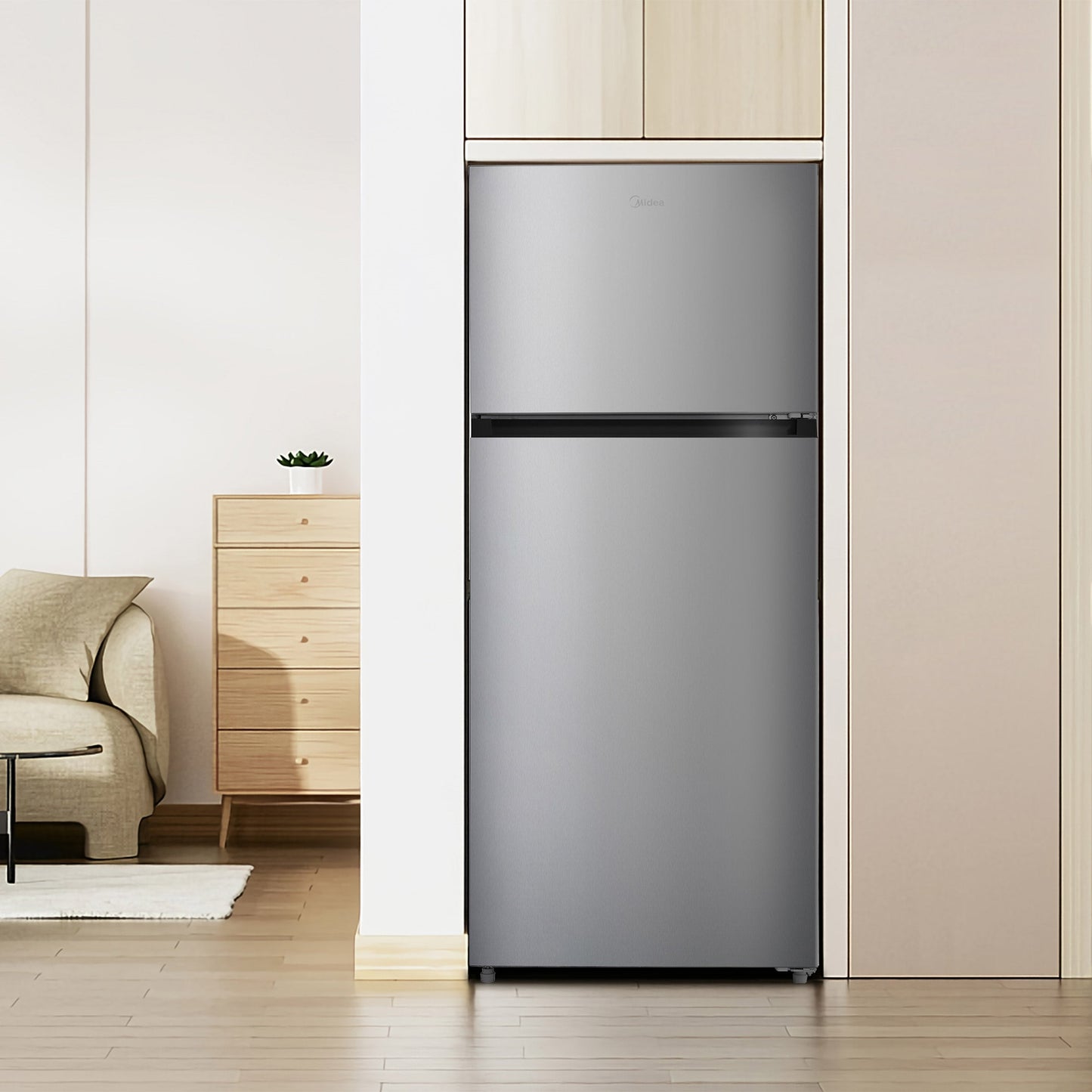 Midea 18 cu. ft. Top-Mount Fridge, Ice Maker Ready