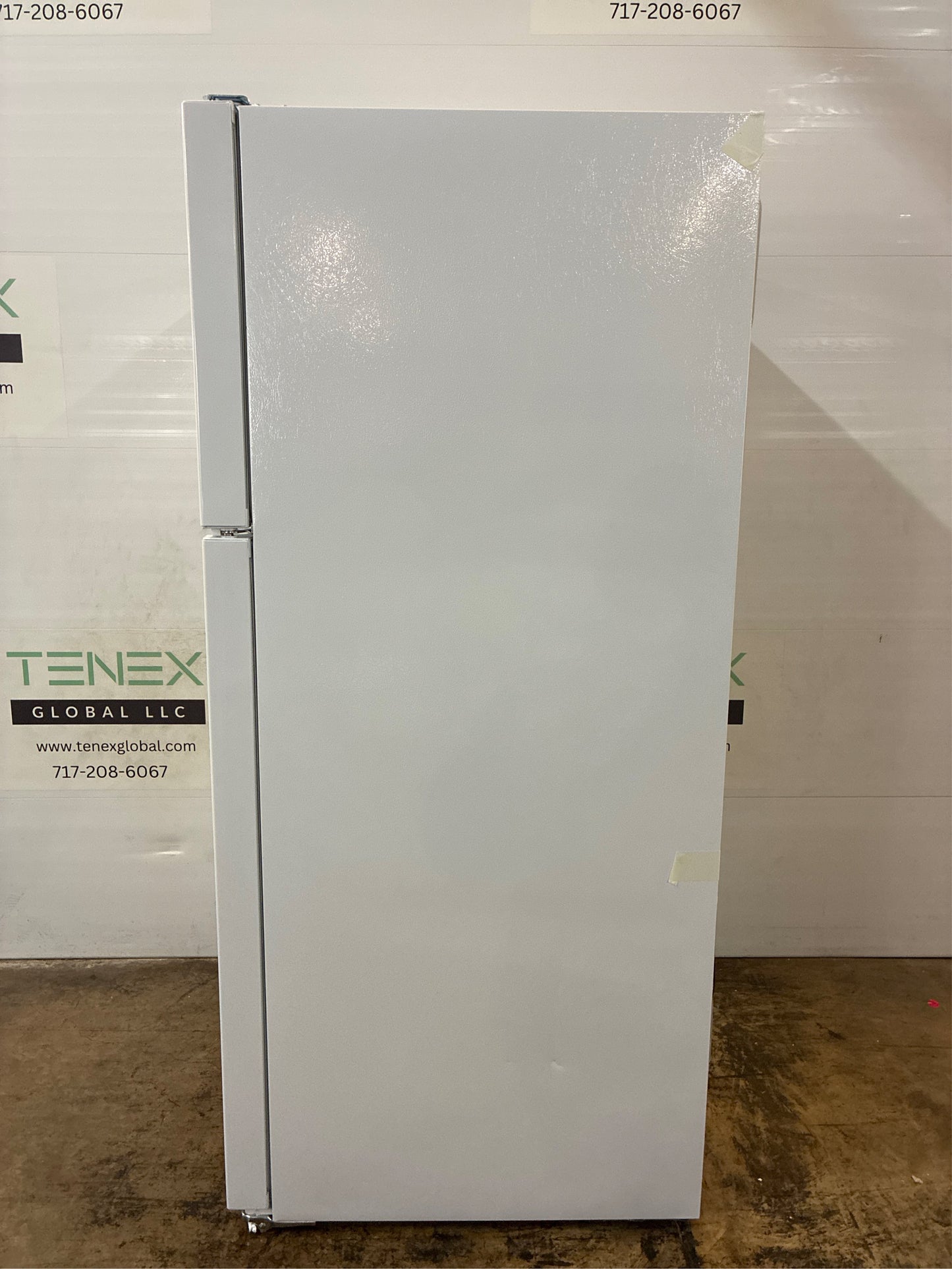 Frigidaire 29.6 in. 20 cu. ft. Top Freezer Refrigerator