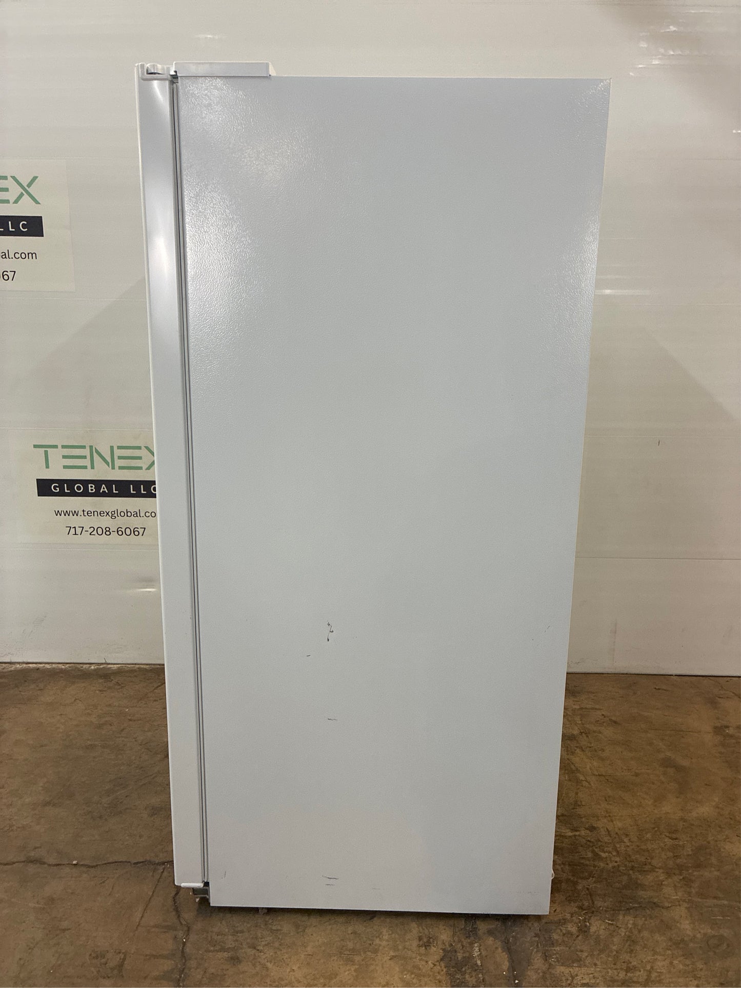 GE 14.1-cu ft Frost-free Upright Freezer