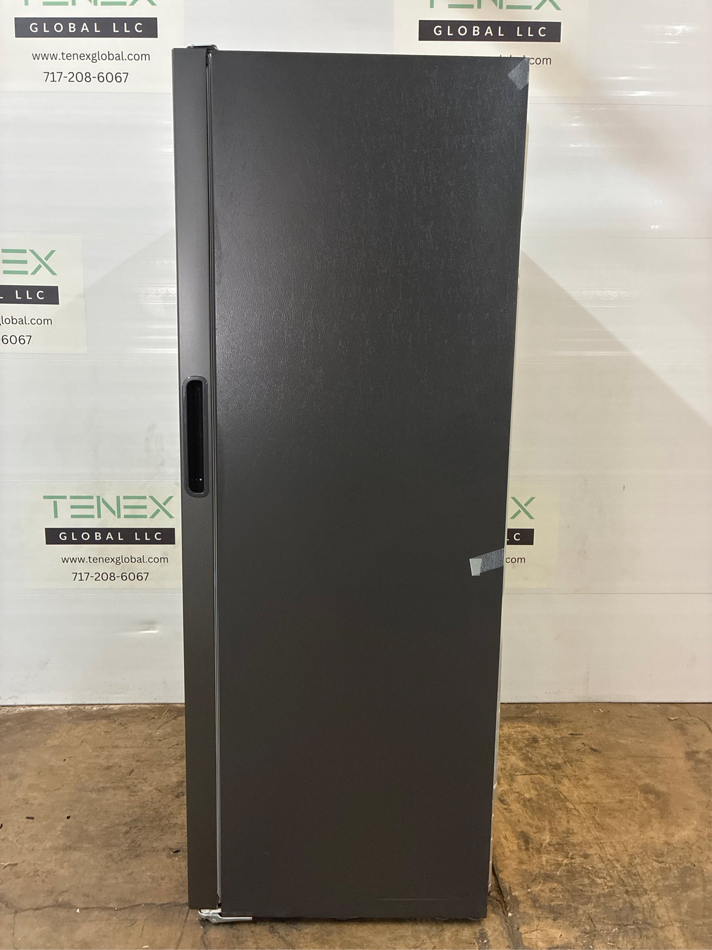 Frigidaire 32.6 in. 20 cu. ft. Frost Free Upright Freezer