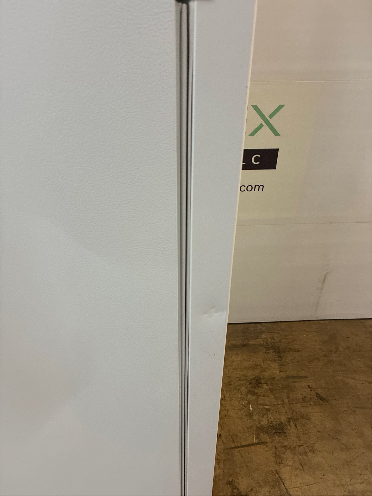 10.1 cu. ft. Top Freezer Refrigerator, White